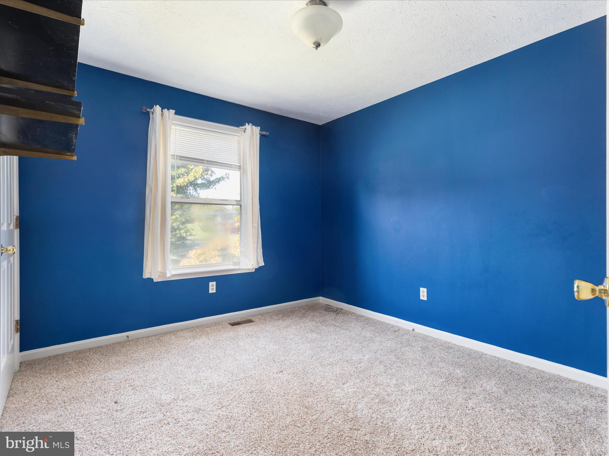 PEMBRIDGE HEIGHTS - Residential Lease