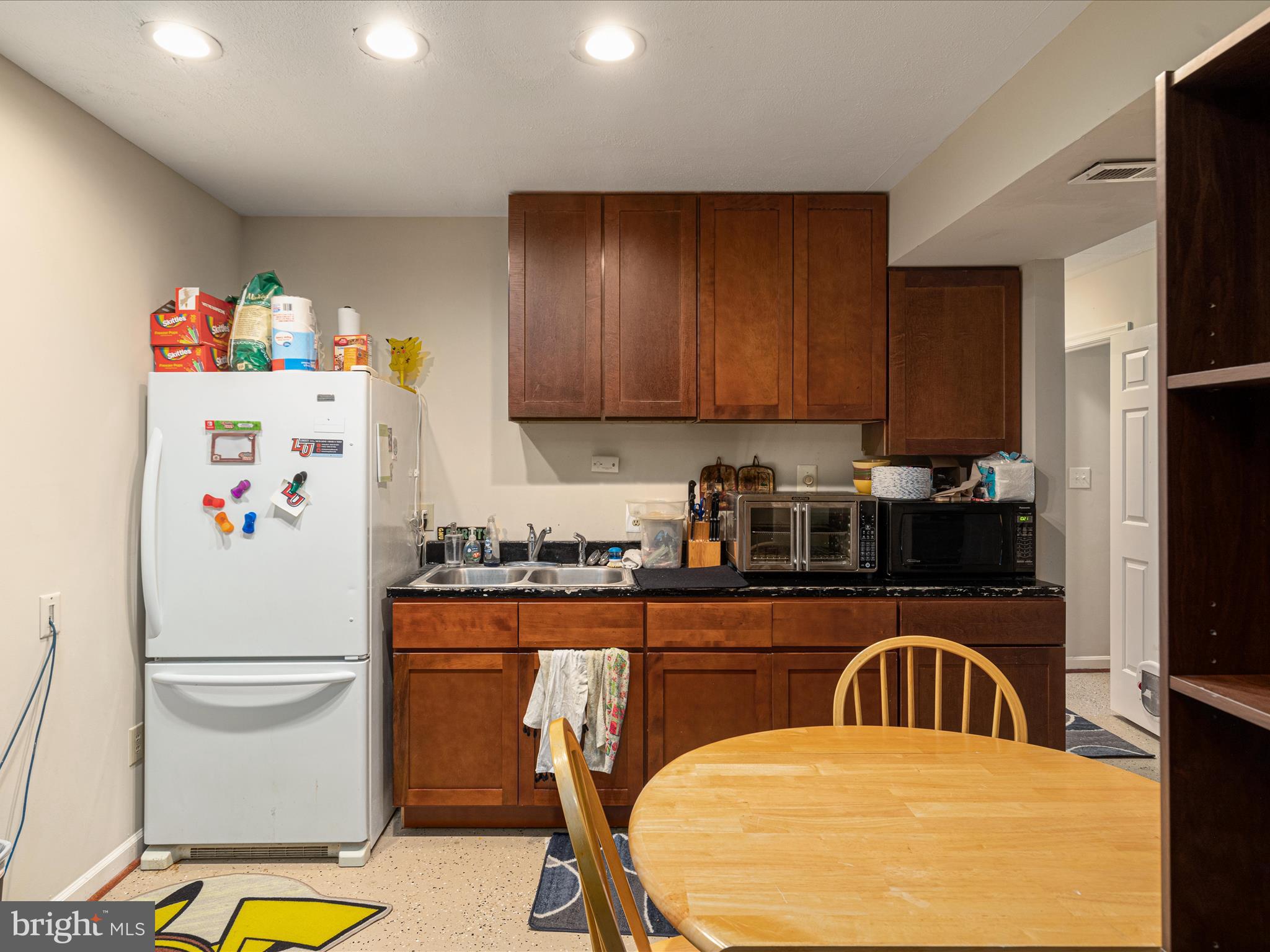 PEMBRIDGE HEIGHTS - Residential Lease