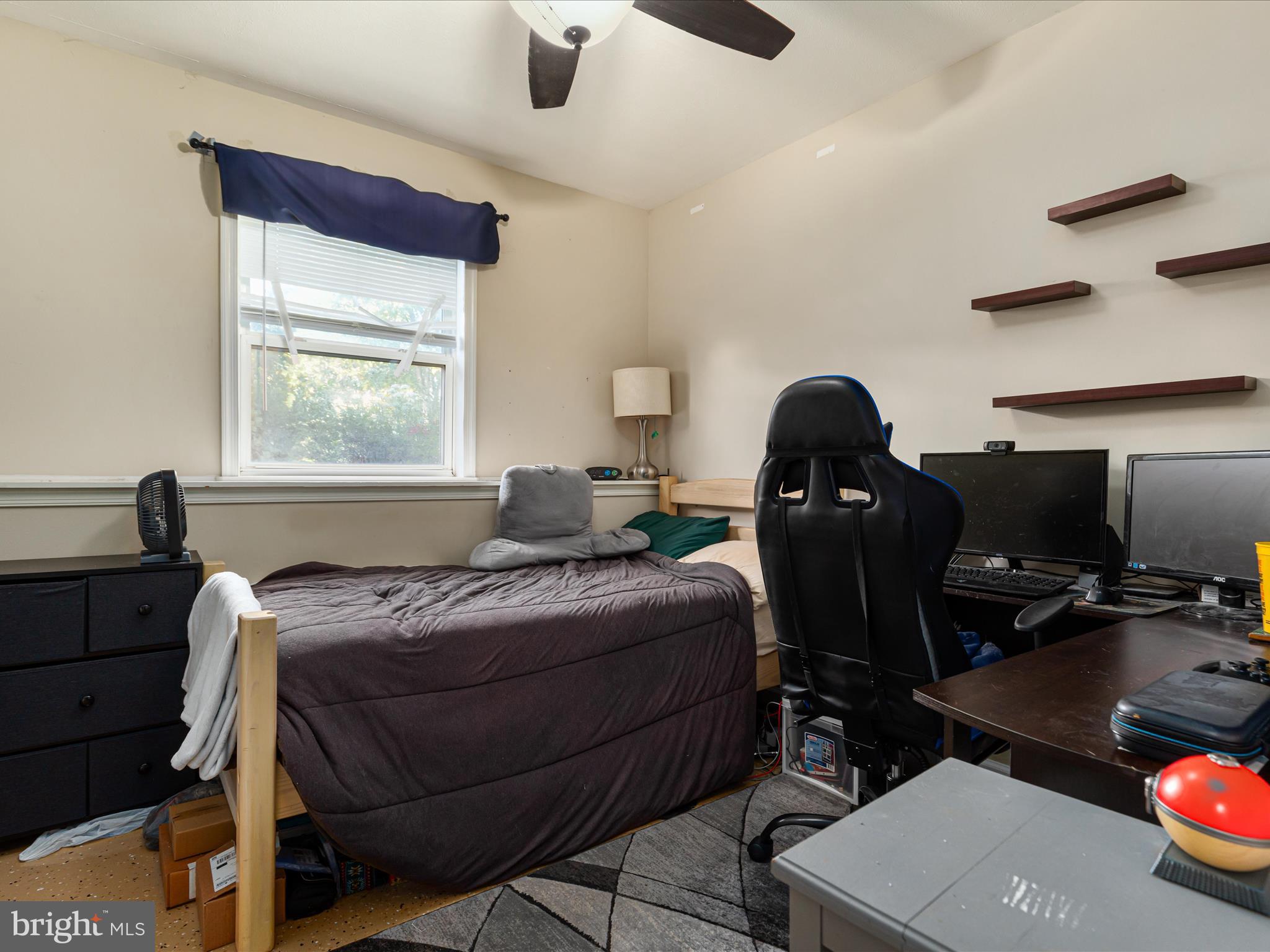 PEMBRIDGE HEIGHTS - Residential Lease