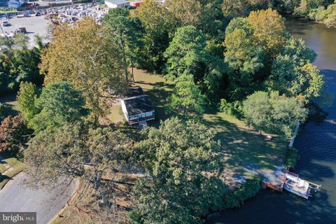 601 LAKESIDE DRIVE SALISBURY MD 21801