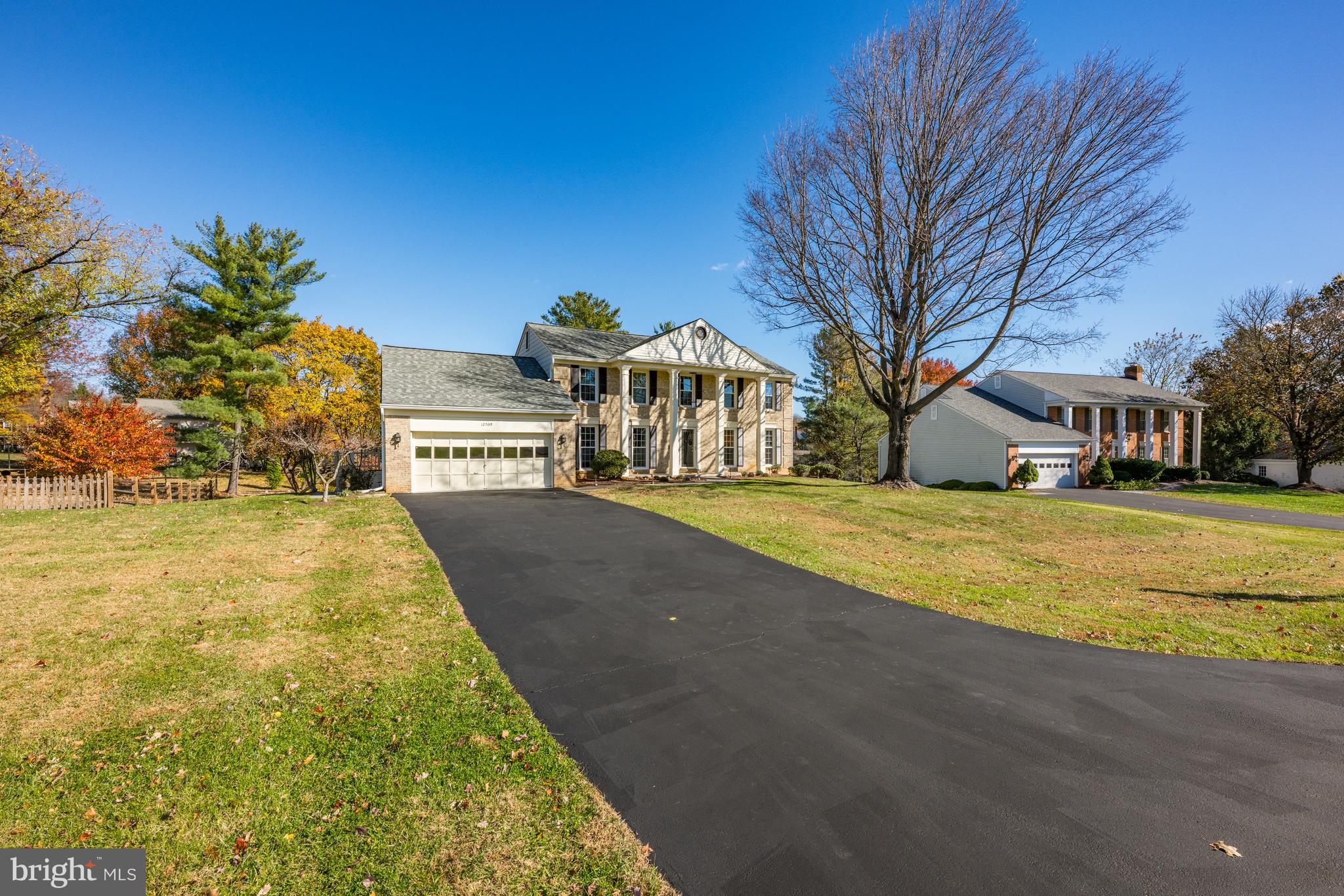 FOX HILLS - Residential