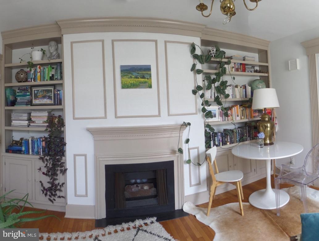 OLD TOWN - Residential Income