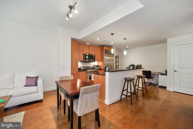 2425 L STREET NW 408