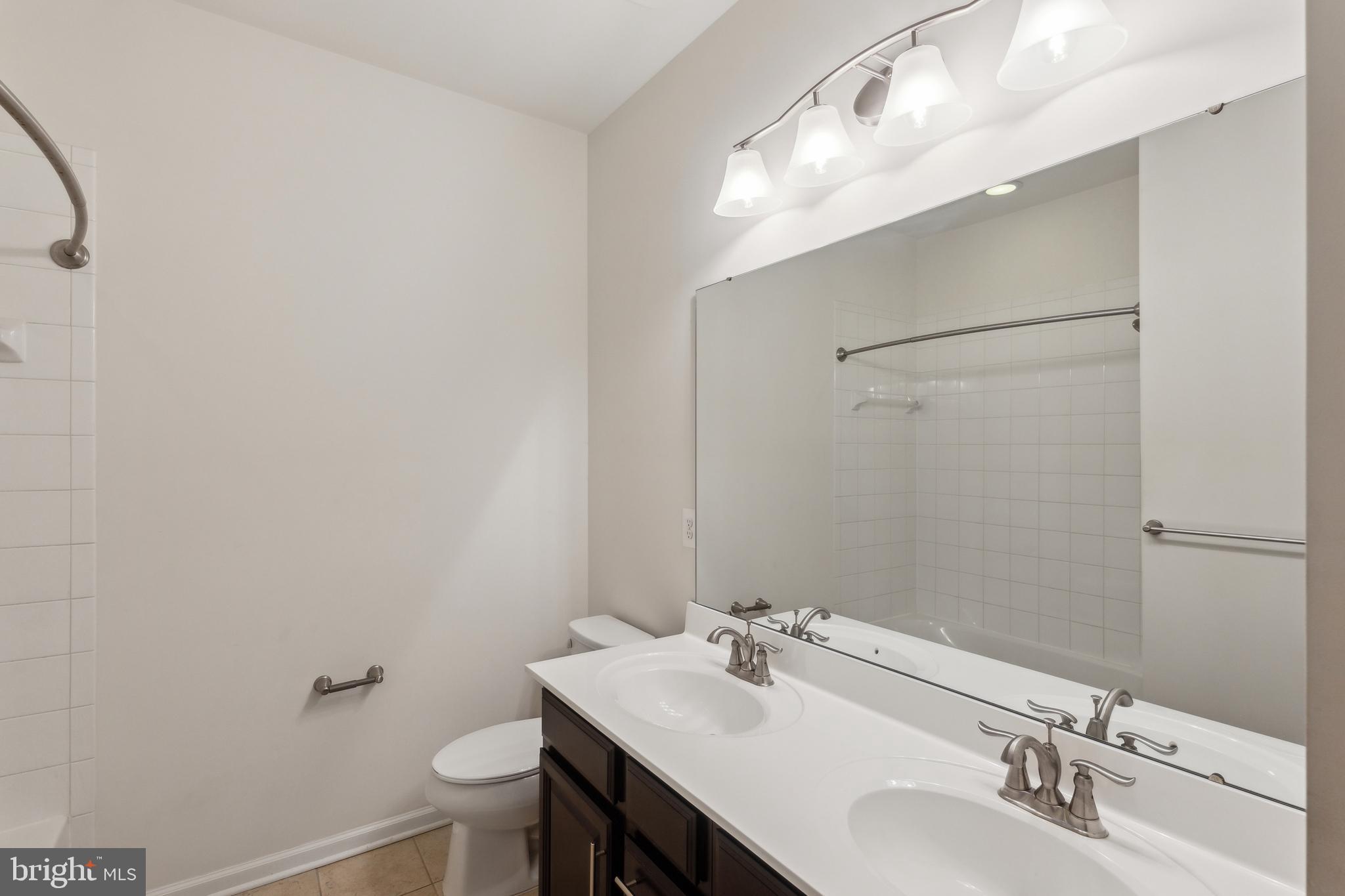 LINTON AT BALLENGER - Residential Lease