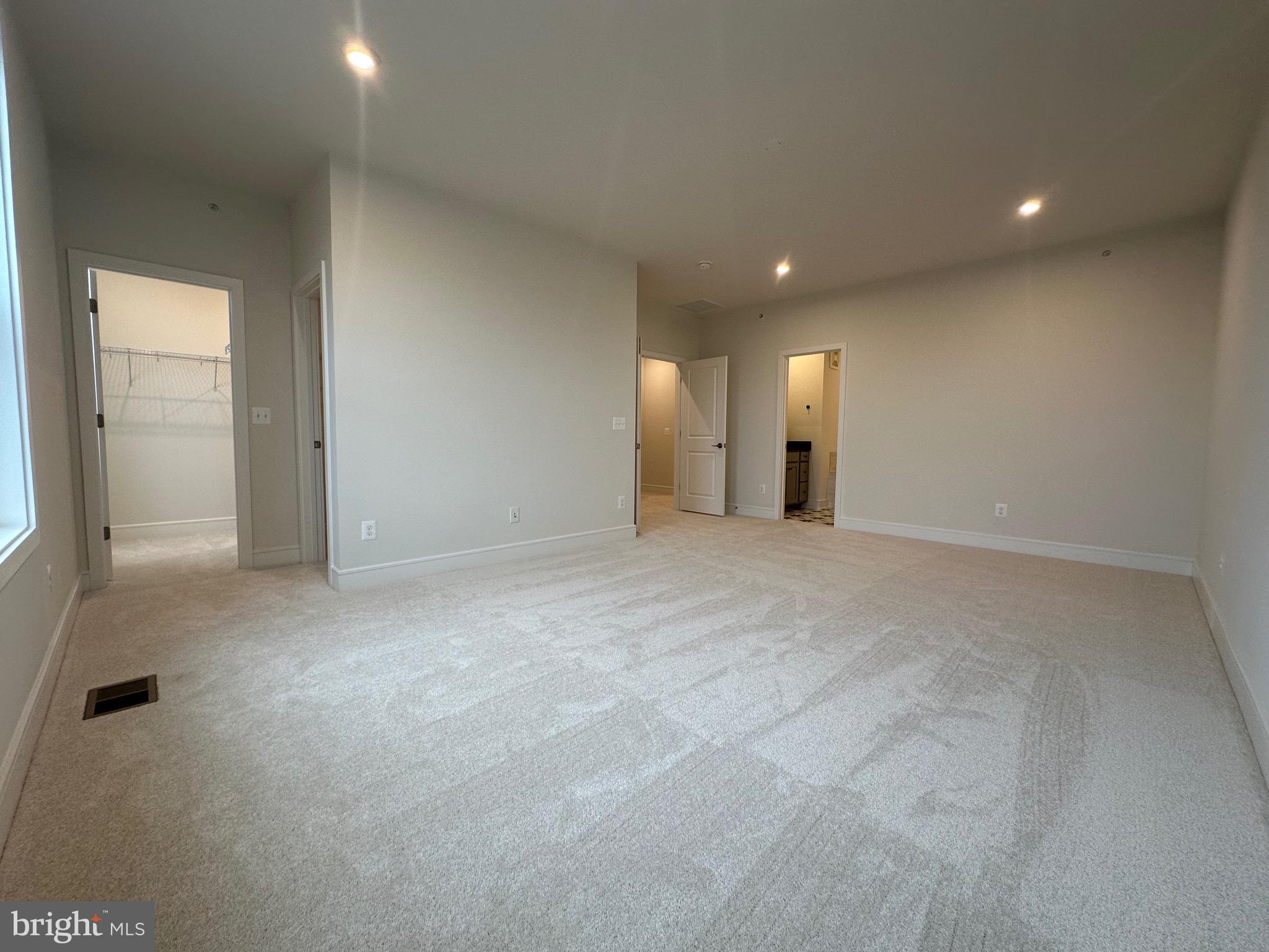 DEMOTT & SILVER - Residential Lease