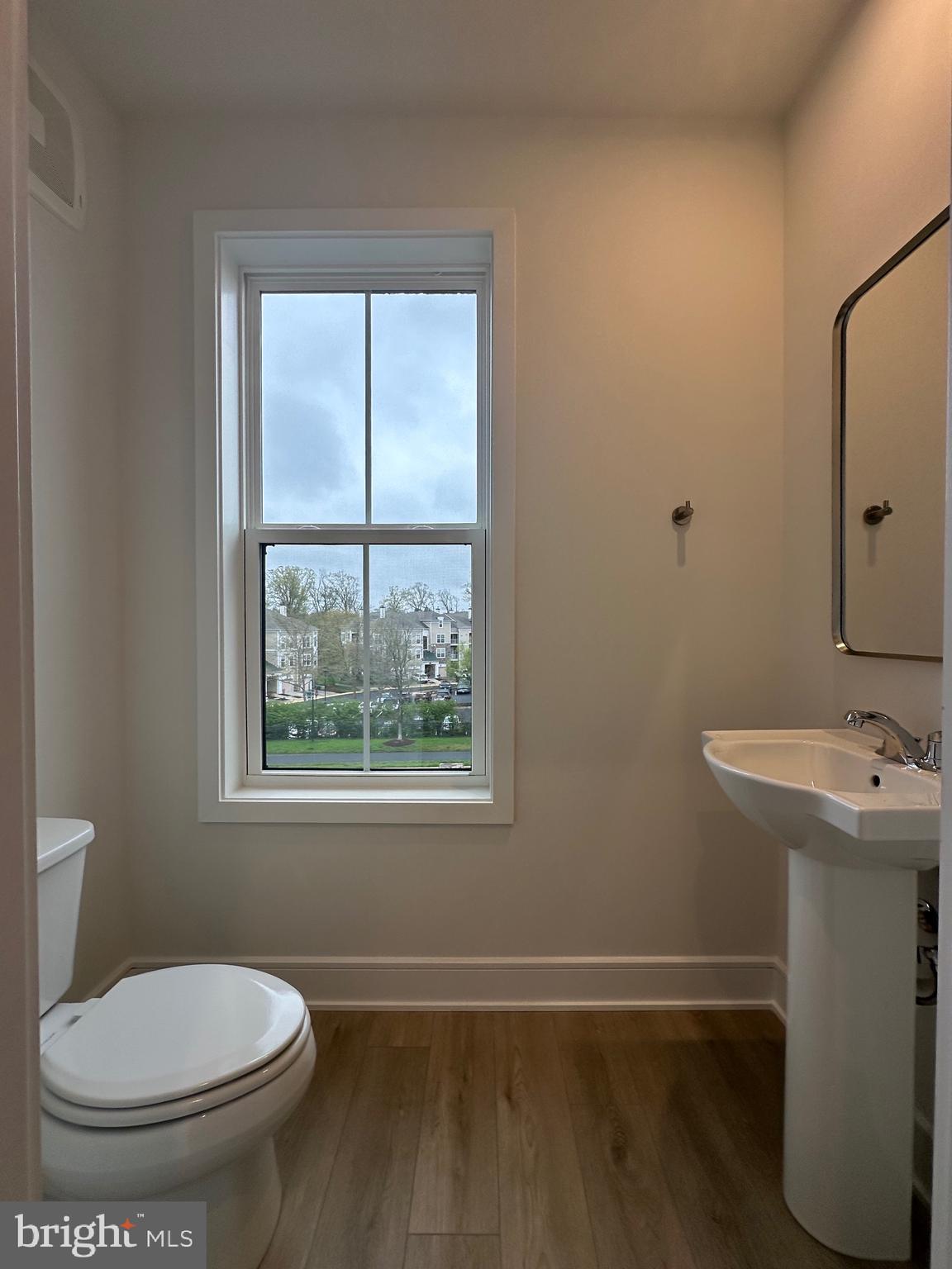 DEMOTT & SILVER - Residential Lease