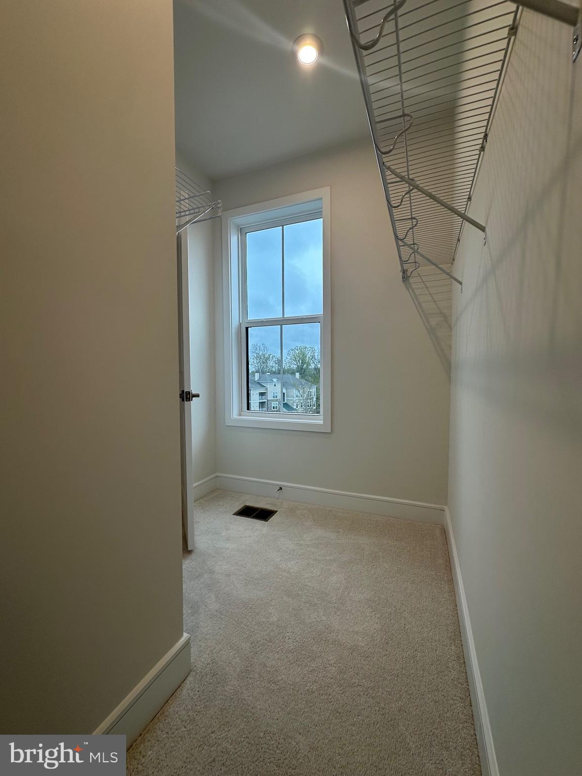 DEMOTT & SILVER - Residential Lease