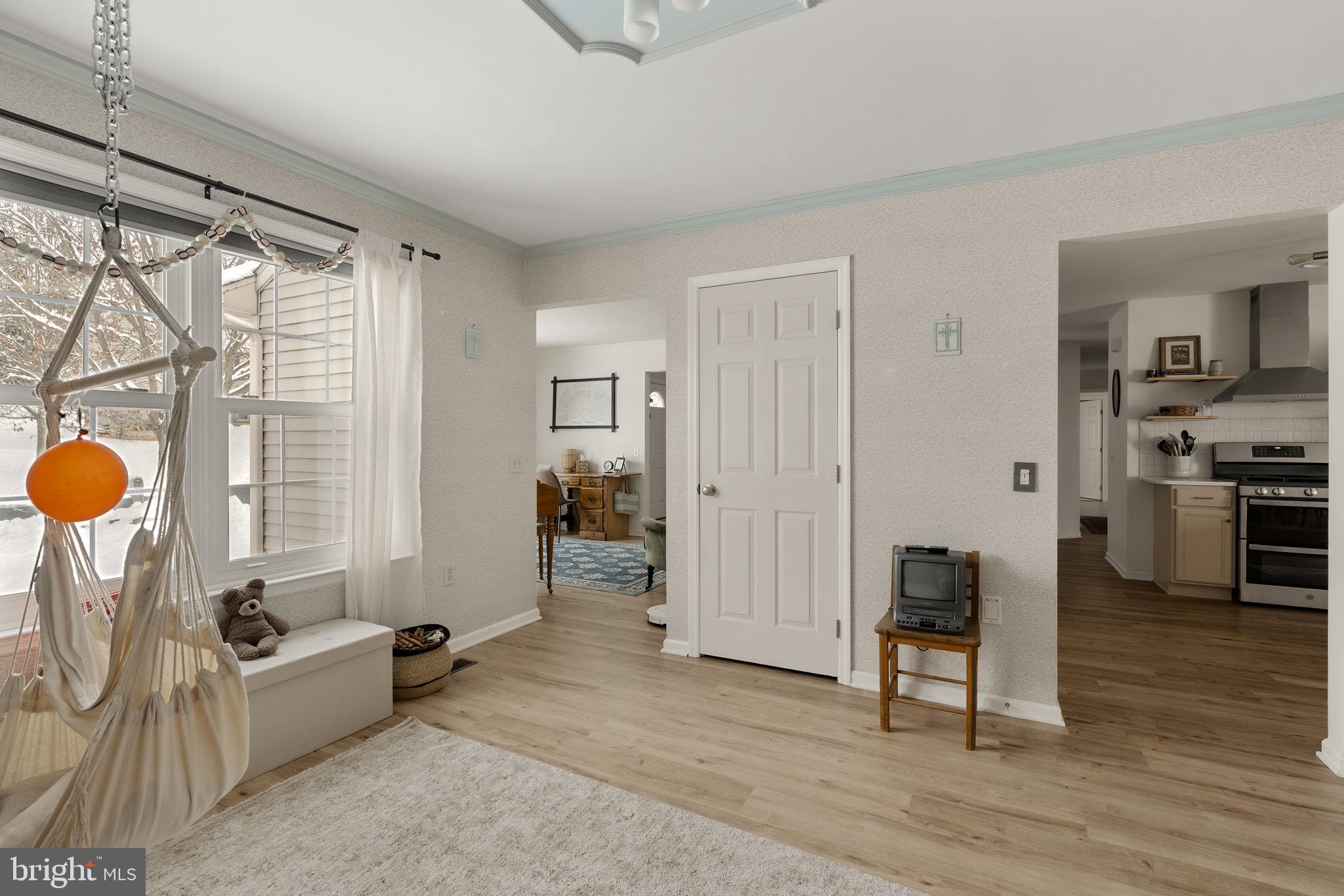 DENVER HEIGHTS - Residential