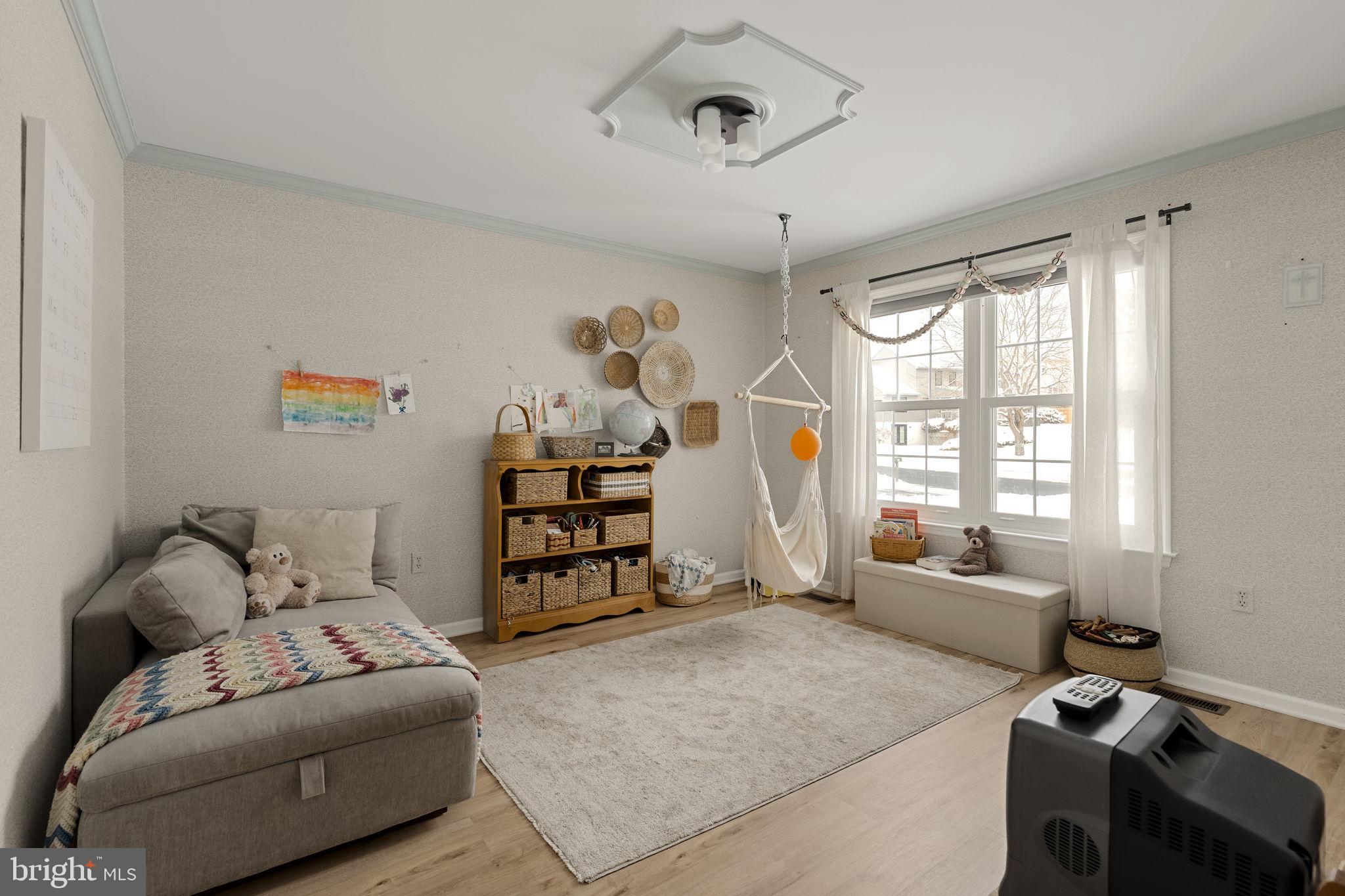 DENVER HEIGHTS - Residential