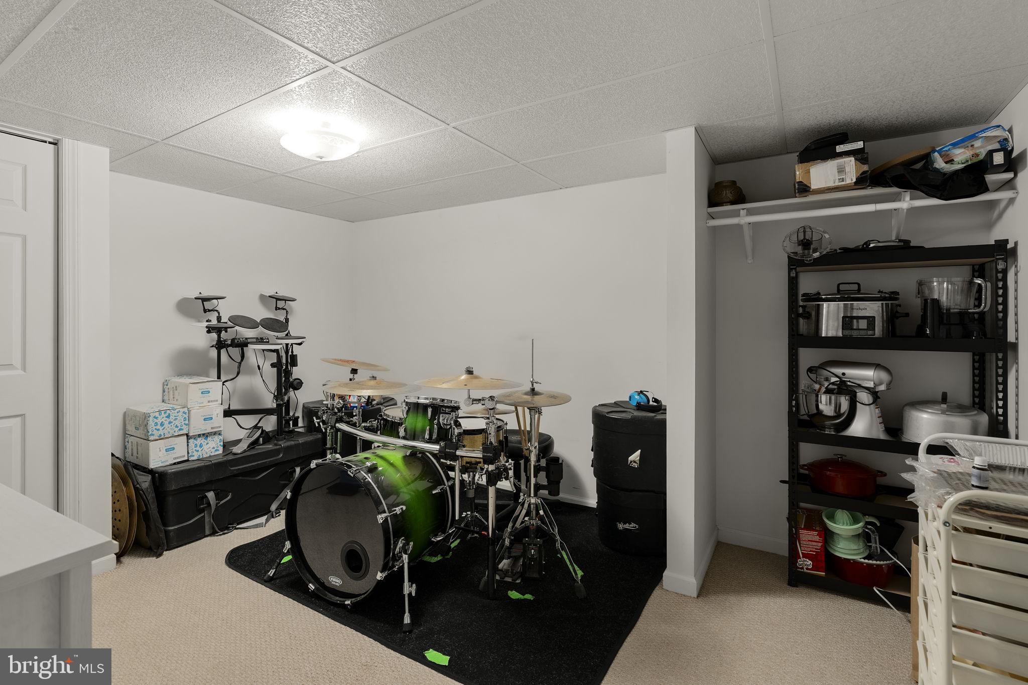 DENVER HEIGHTS - Residential