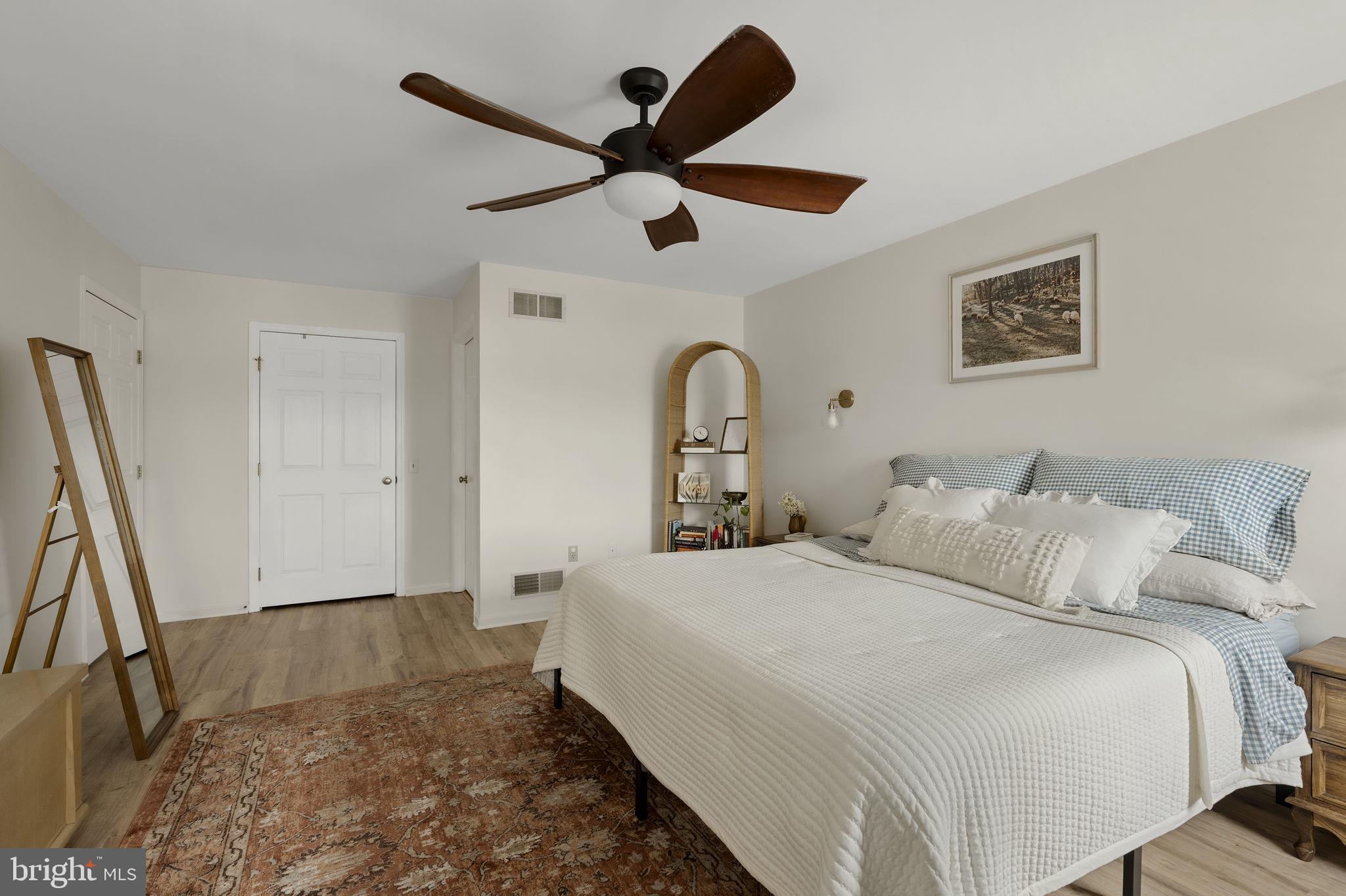 DENVER HEIGHTS - Residential