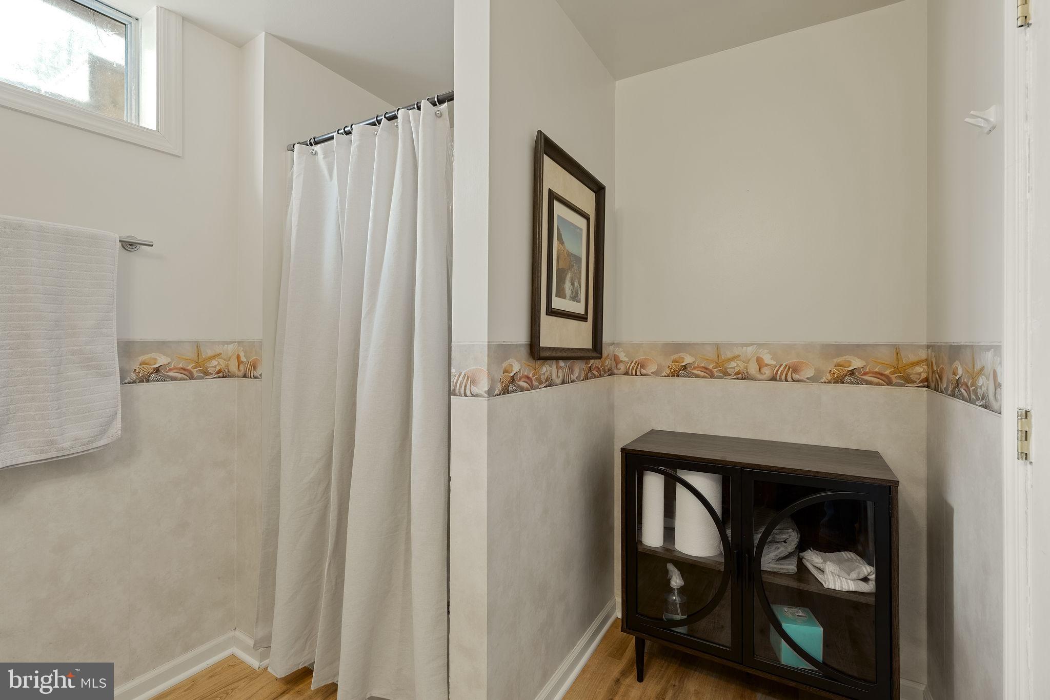 DENVER HEIGHTS - Residential