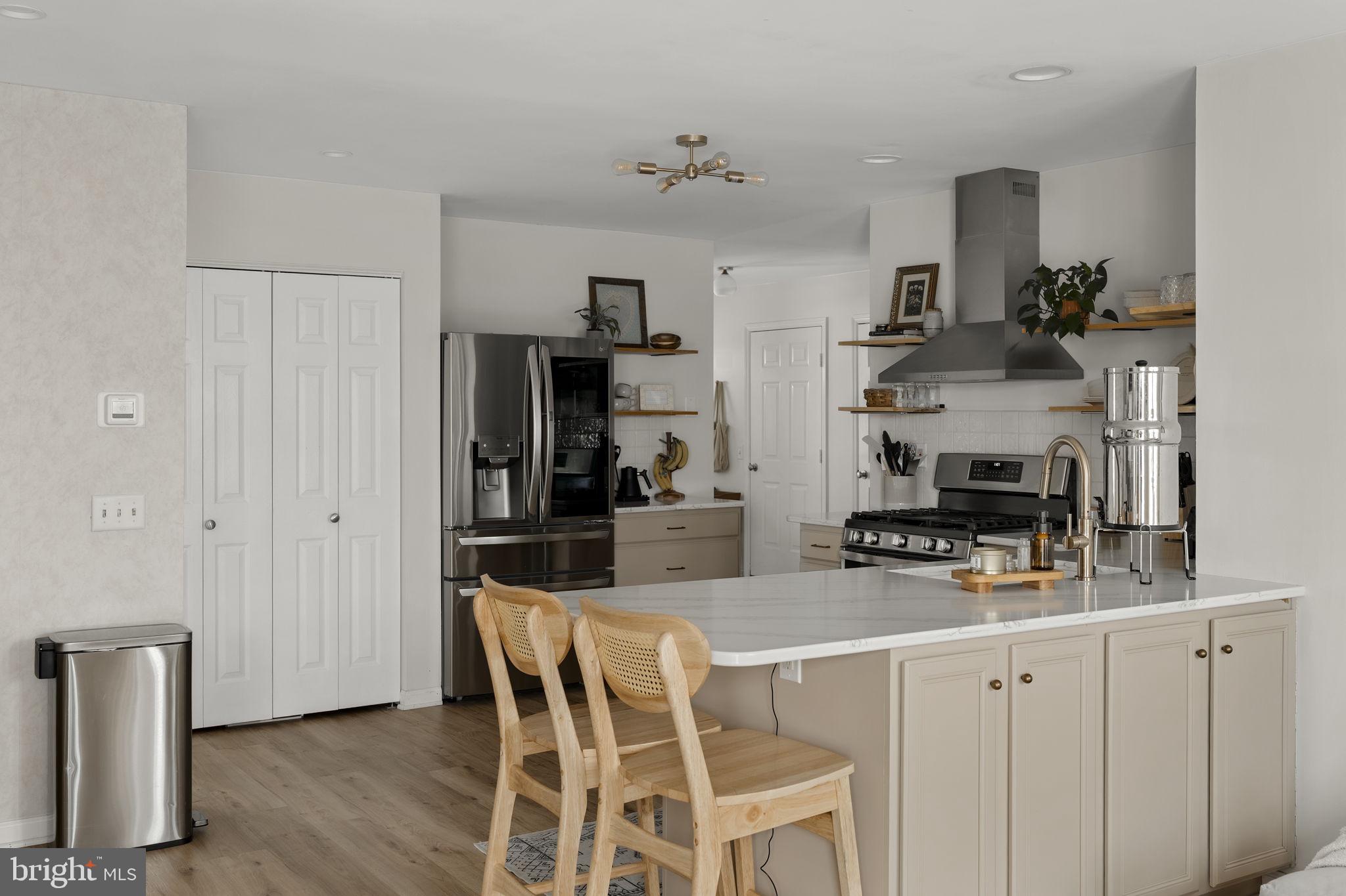 DENVER HEIGHTS - Residential