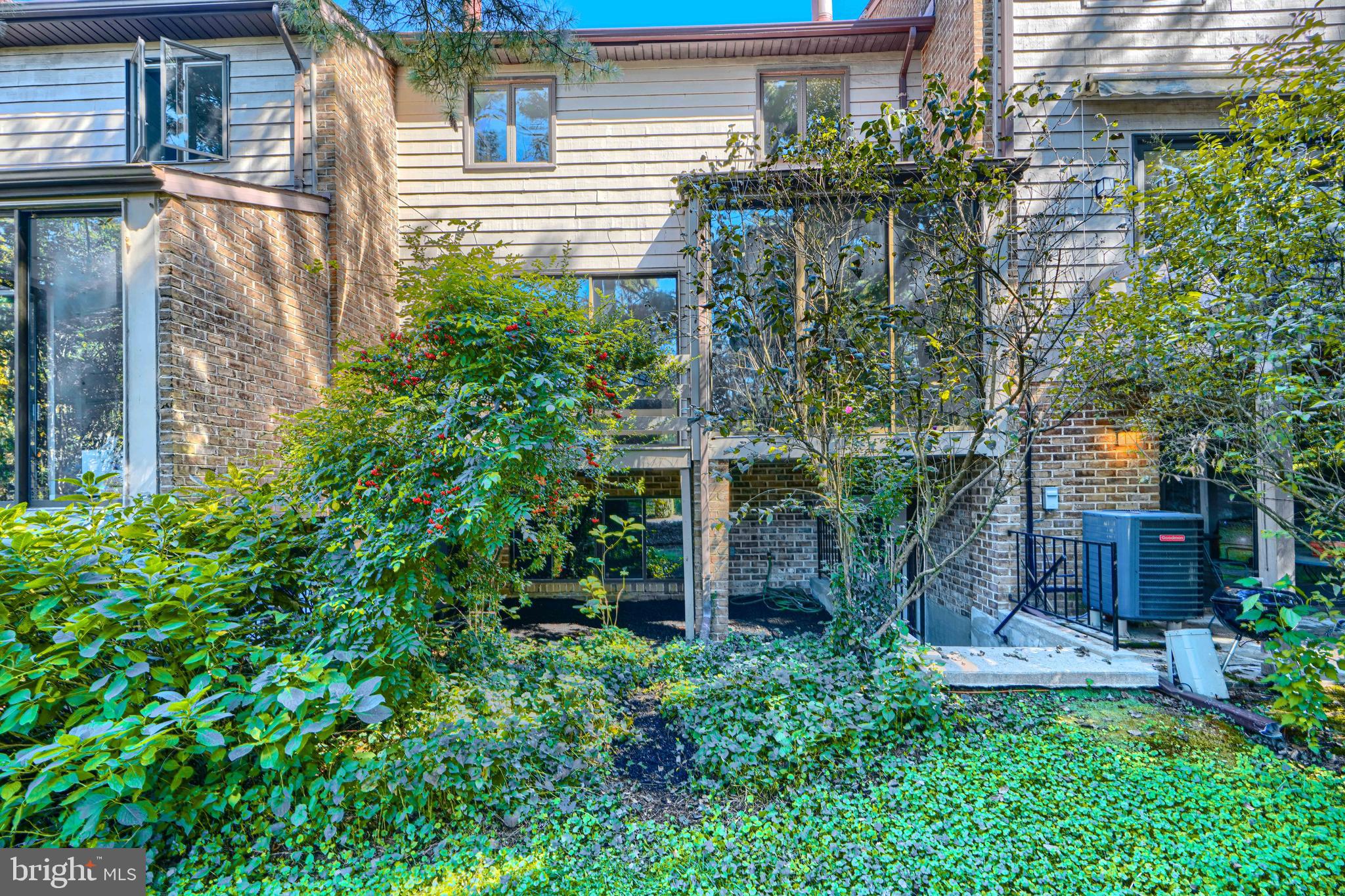WEST TOWSON - Residential