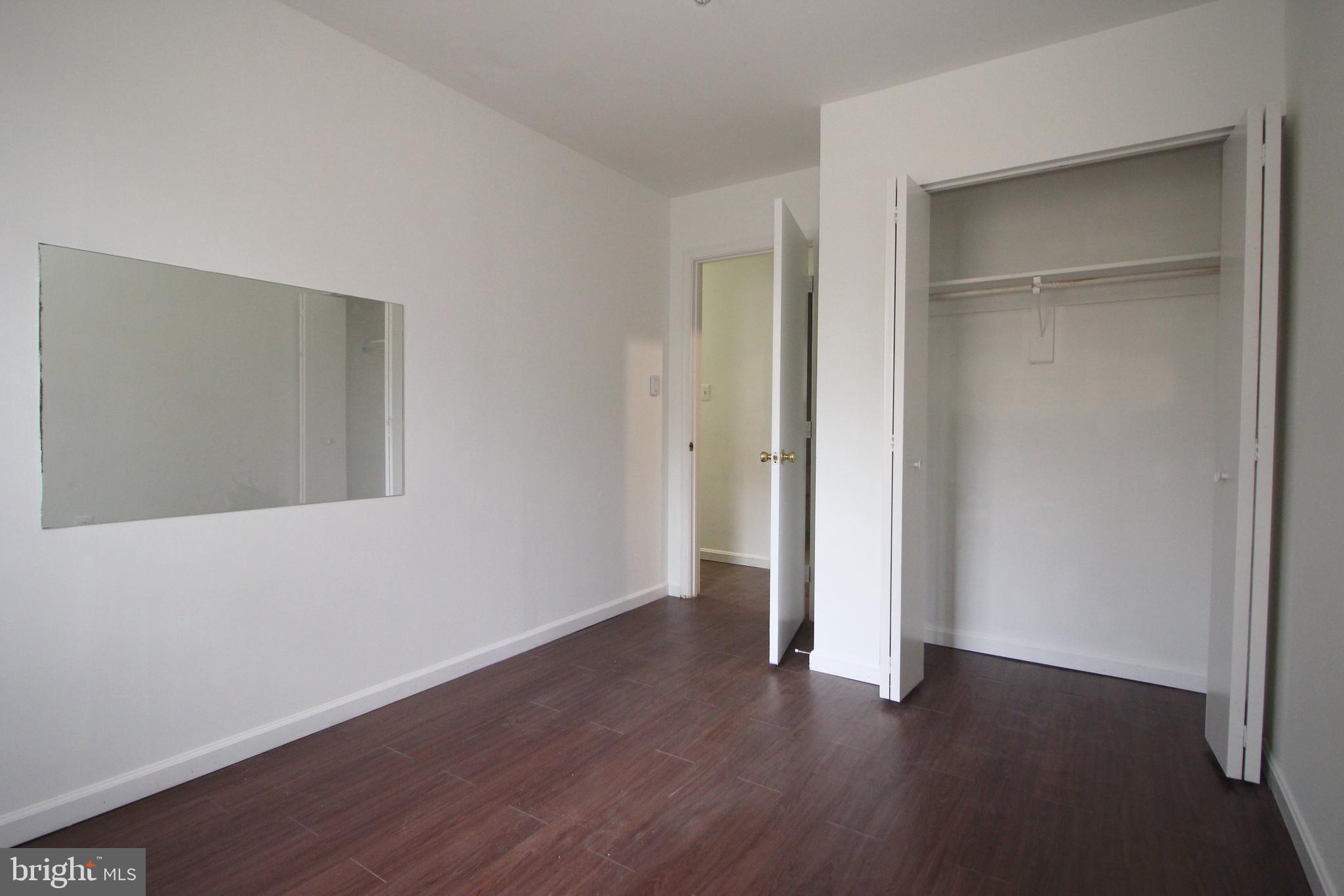 DECOVERLY ADVENTURE - Residential Lease