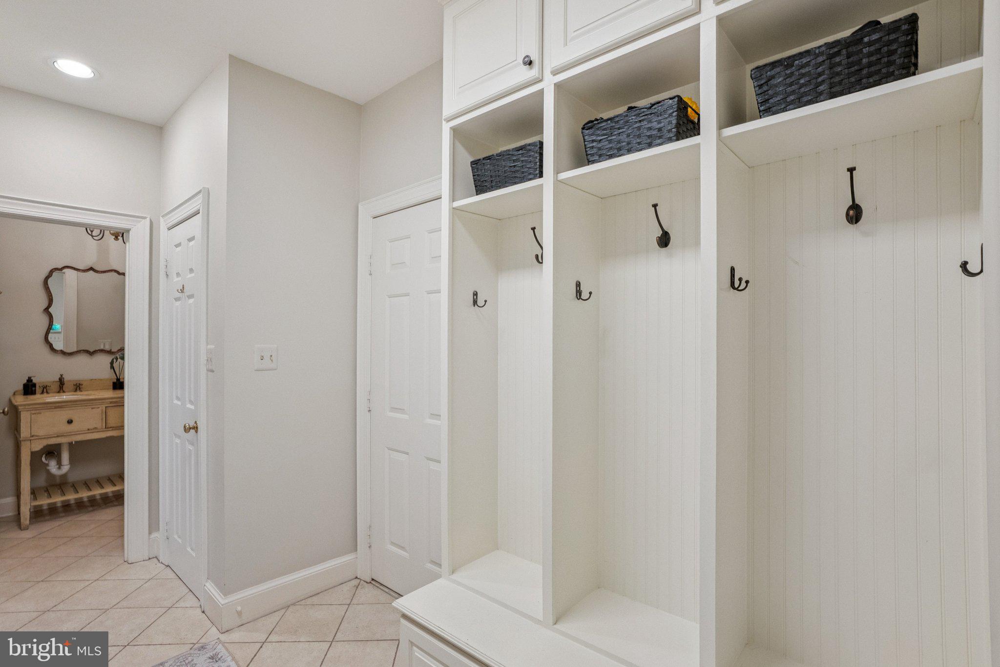 NORMANDIE FARM - Residential