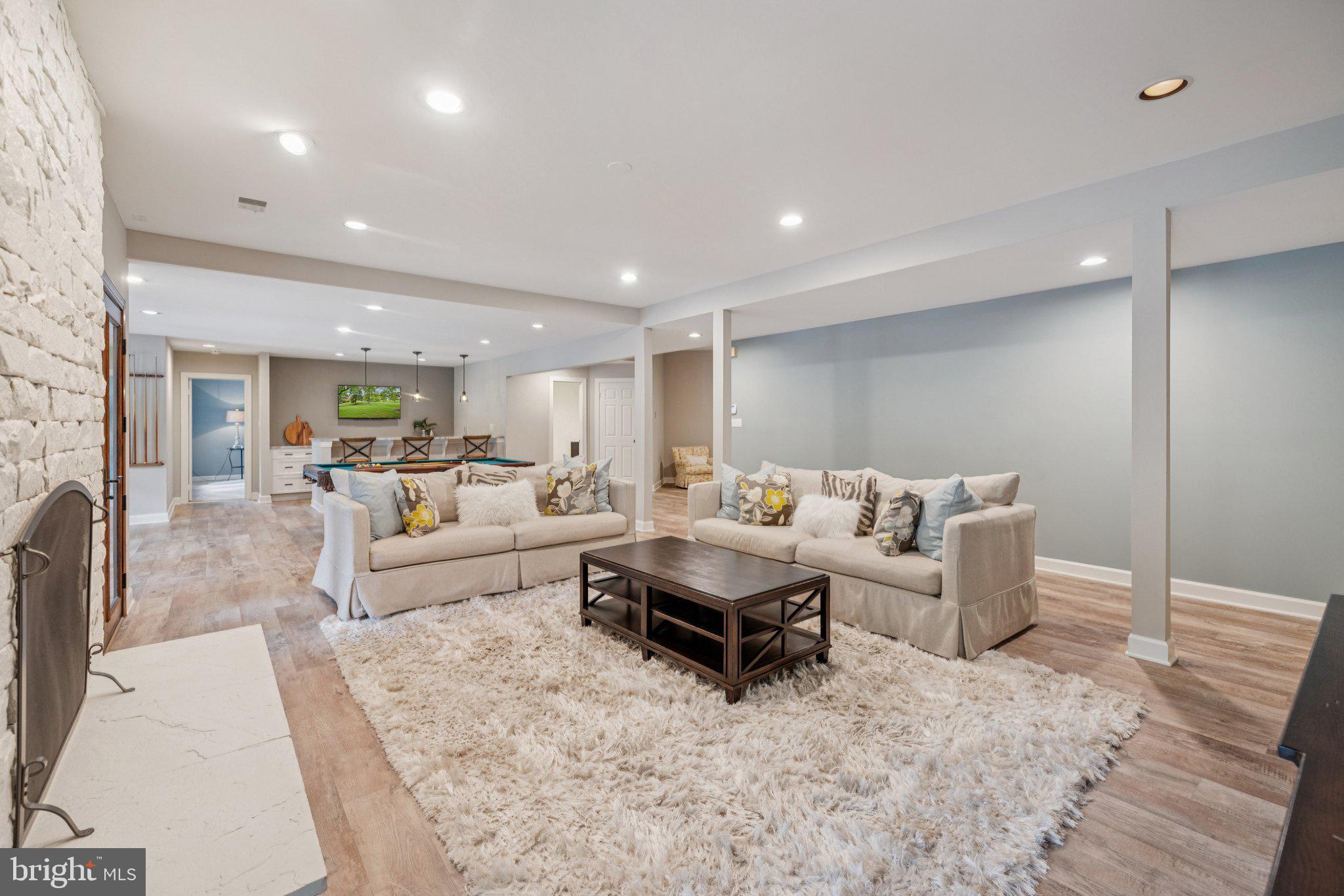 NORMANDIE FARM - Residential