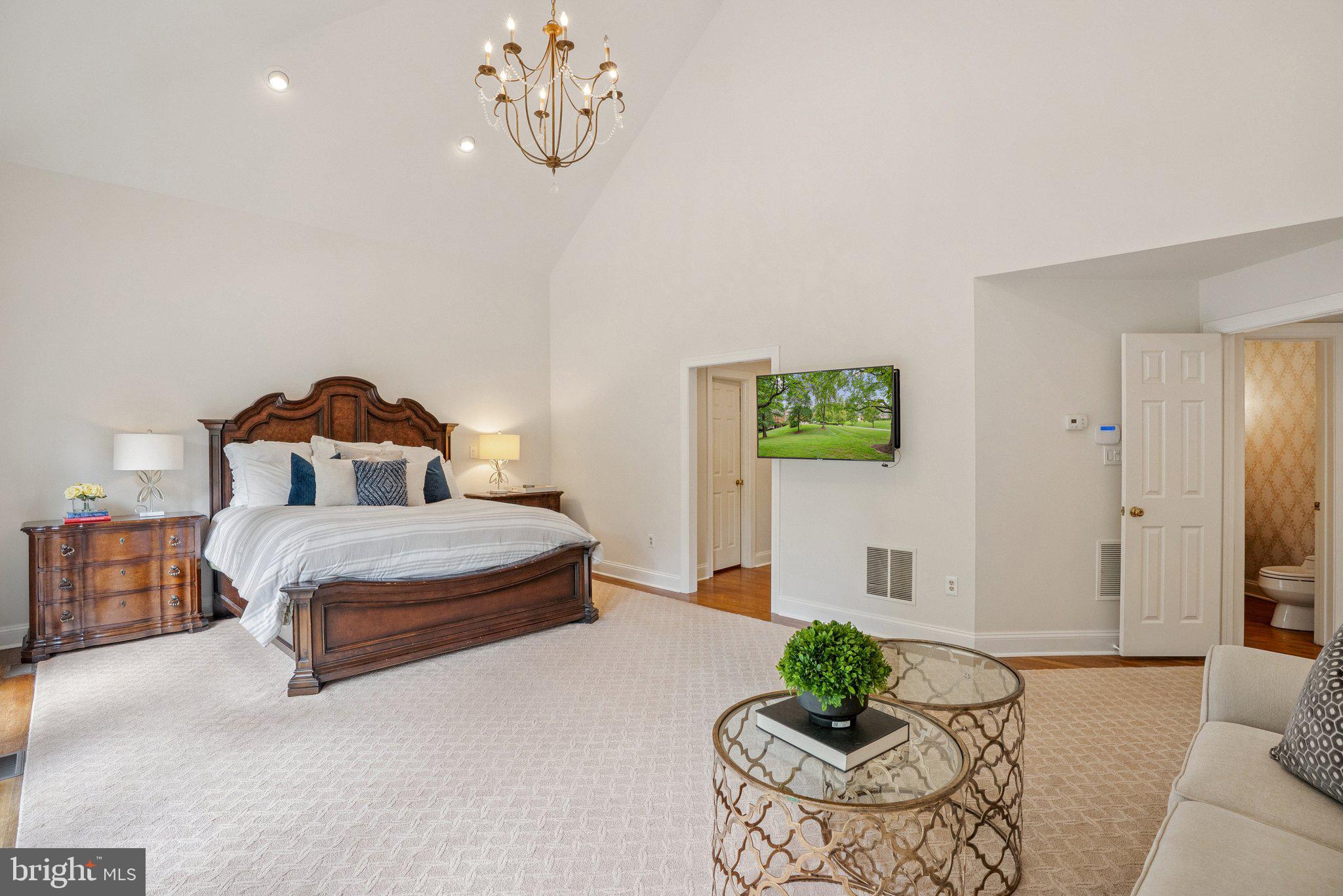 NORMANDIE FARM - Residential