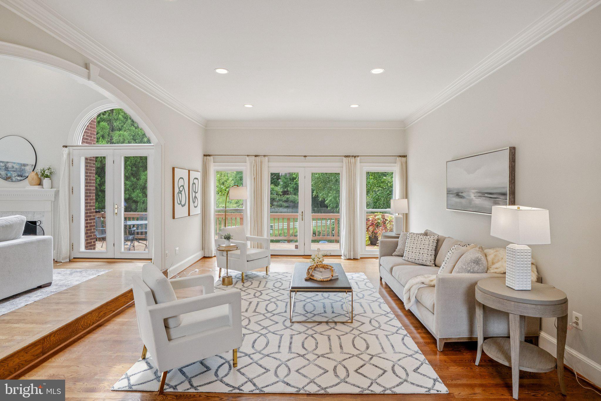 NORMANDIE FARM - Residential