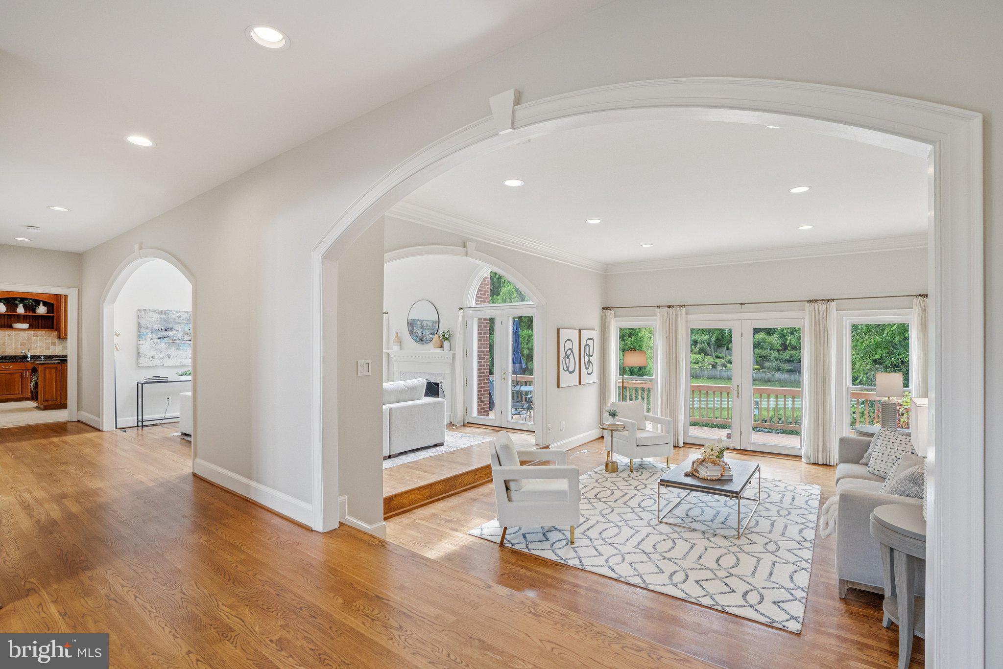 NORMANDIE FARM - Residential