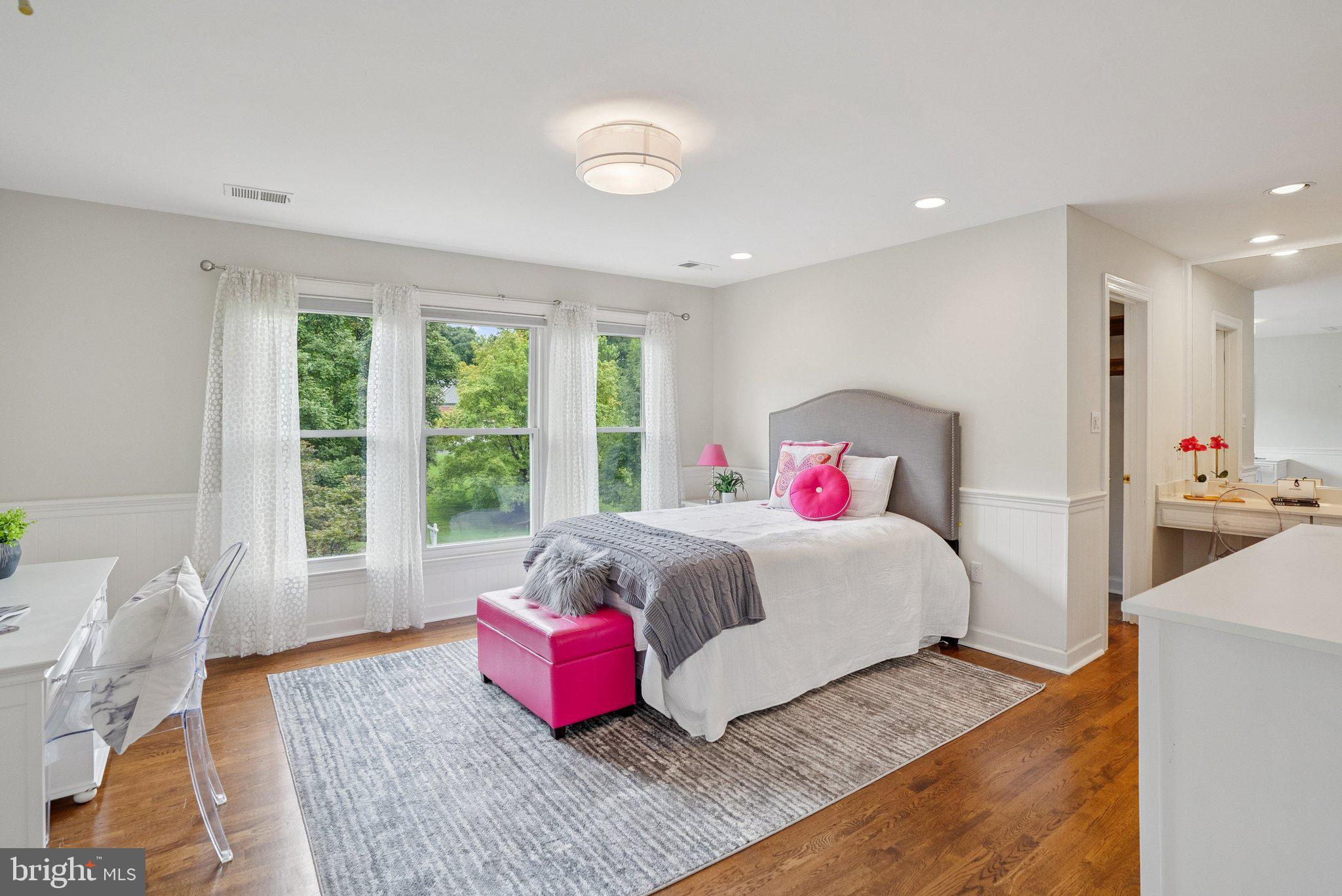 NORMANDIE FARM - Residential