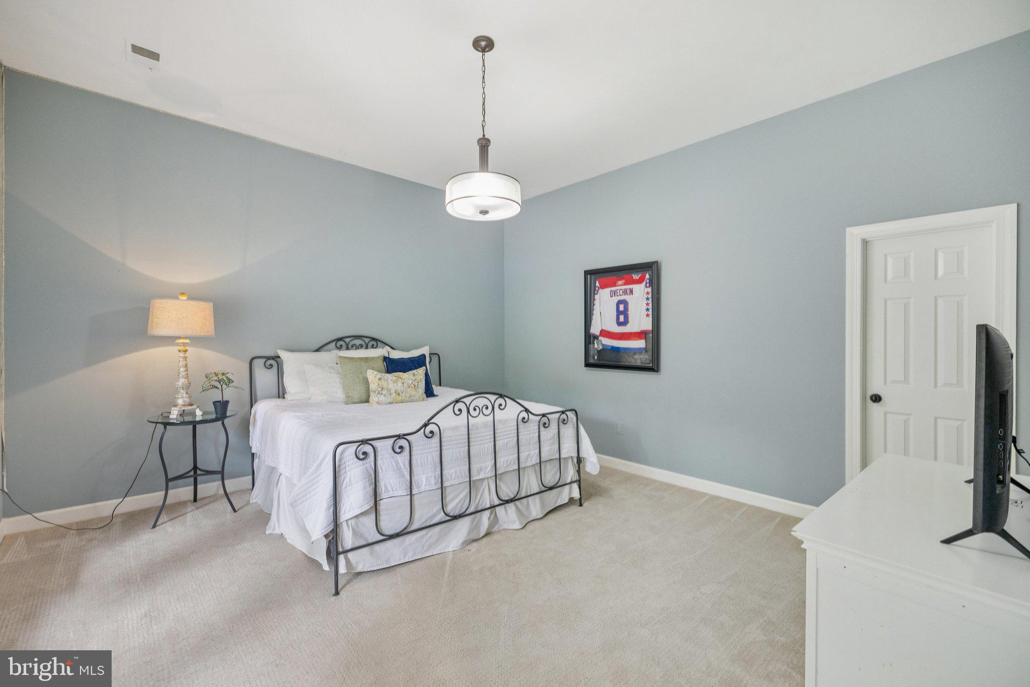 NORMANDIE FARM - Residential