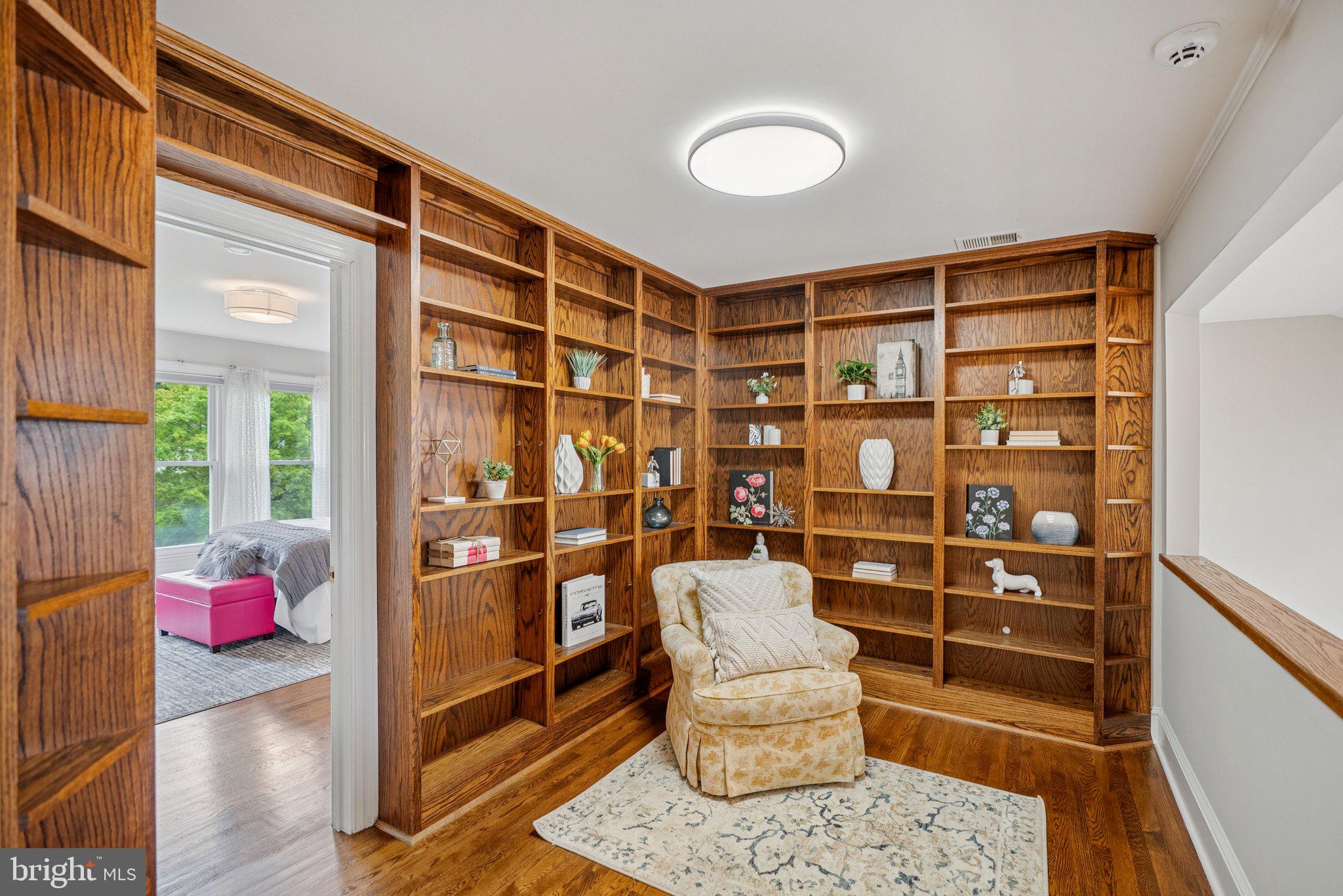 NORMANDIE FARM - Residential