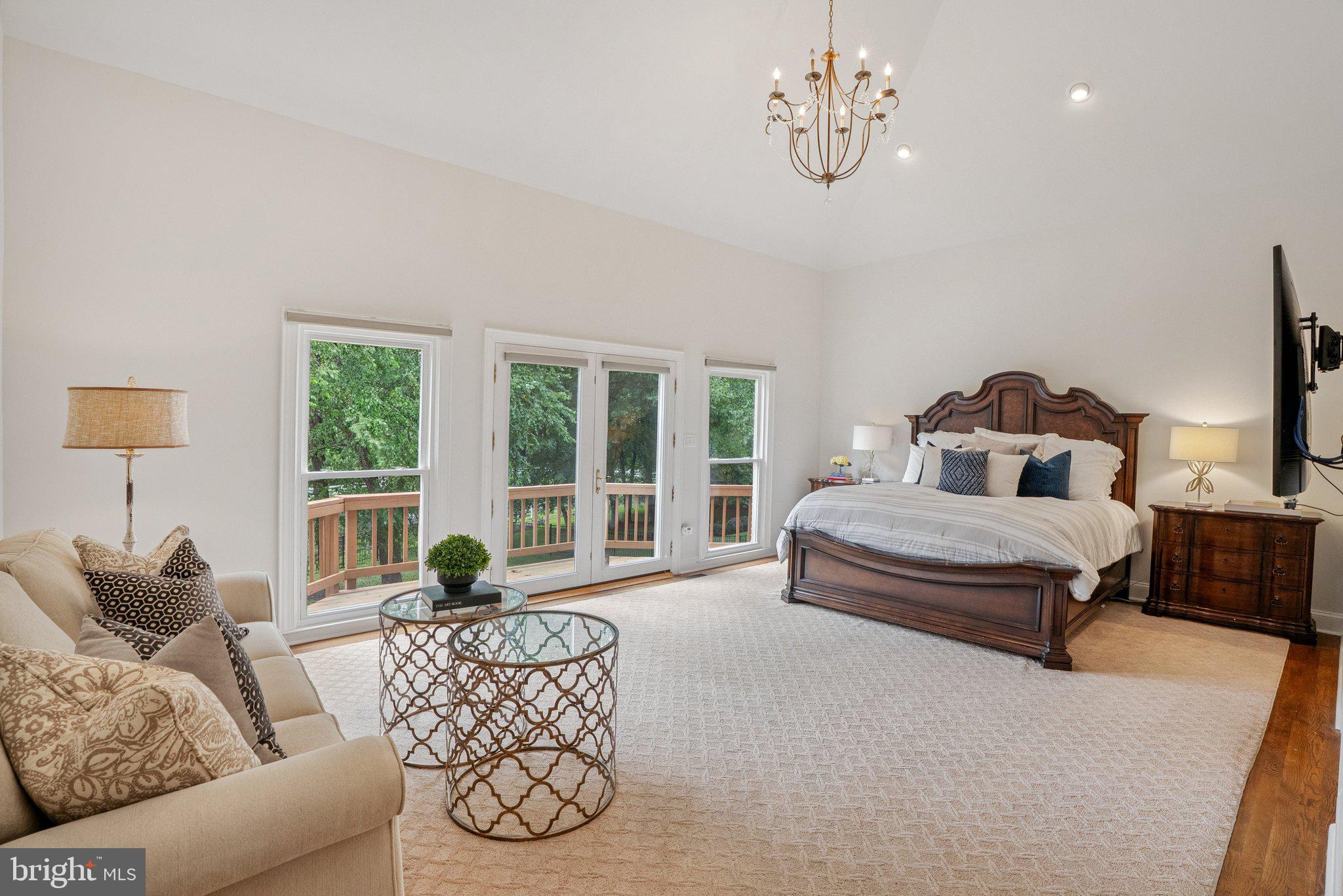 NORMANDIE FARM - Residential