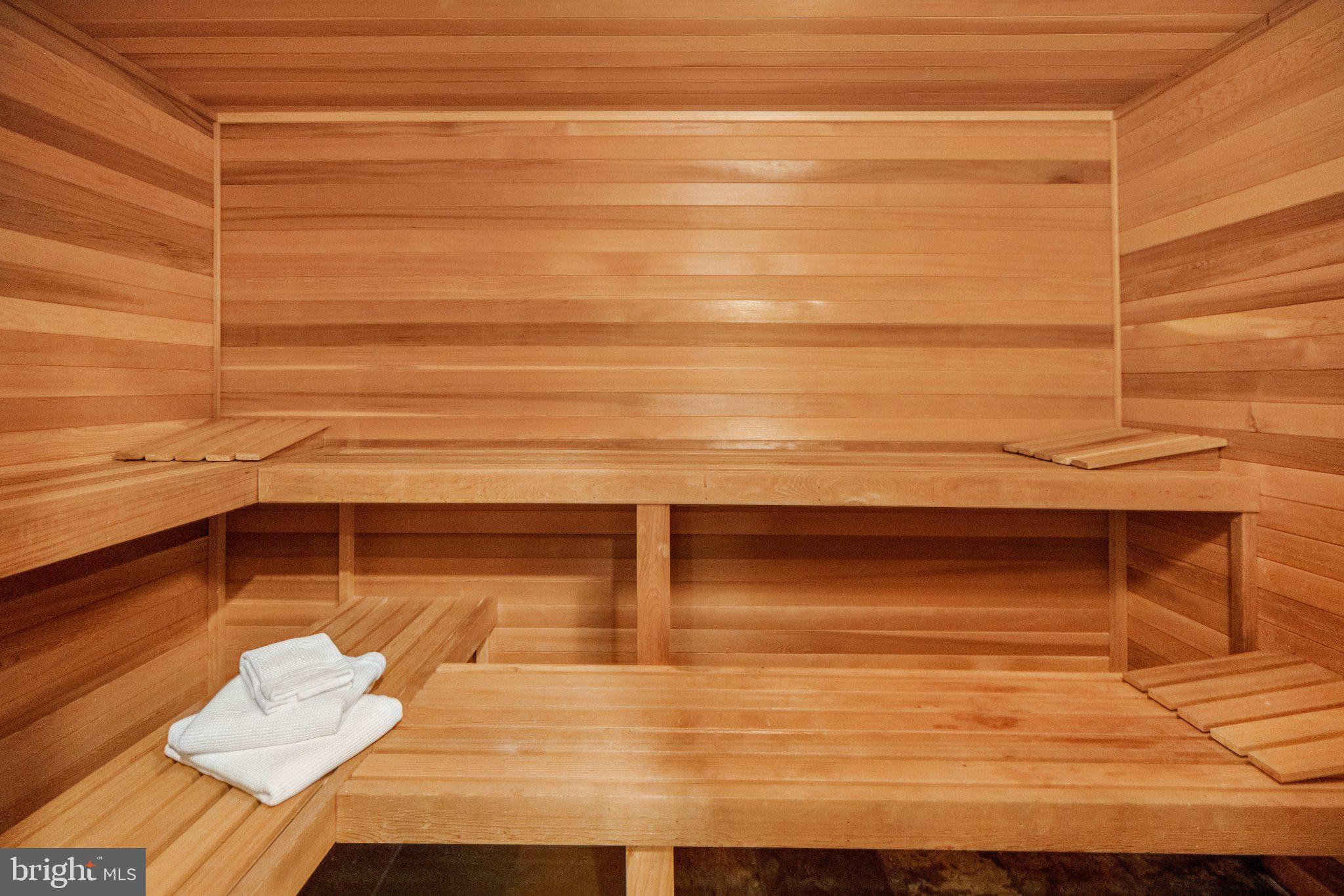 NORMANDIE FARM - Residential