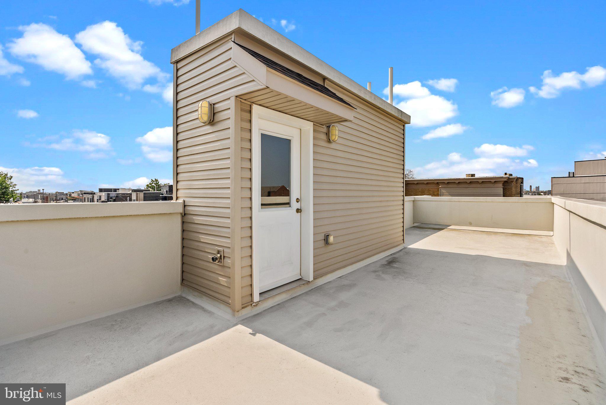 POINT BREEZE - Residential