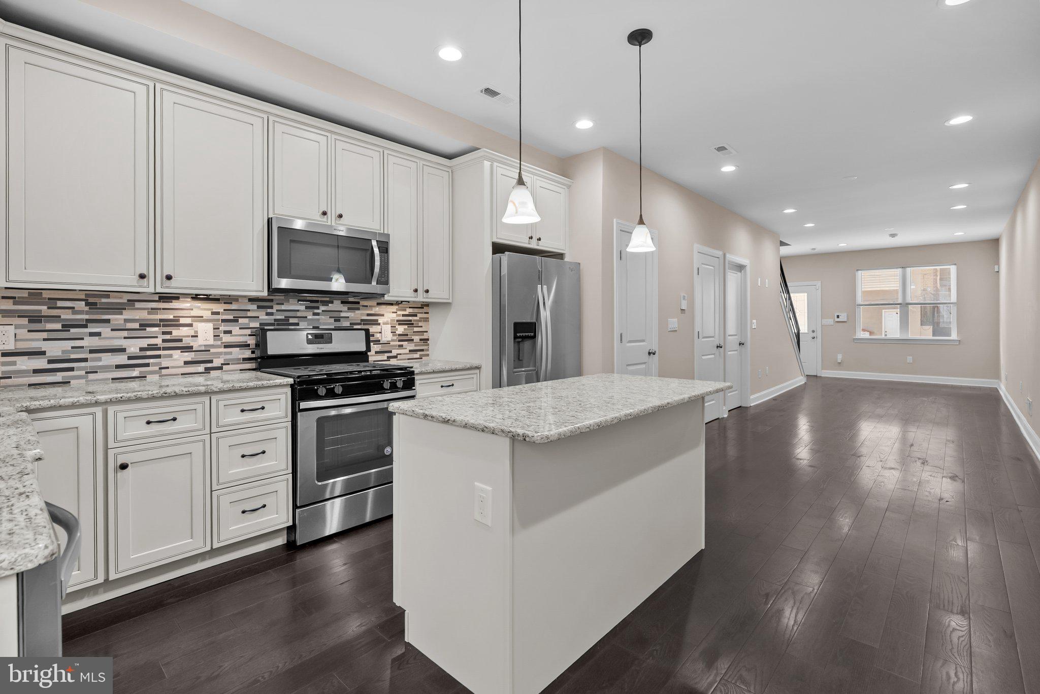 POINT BREEZE - Residential