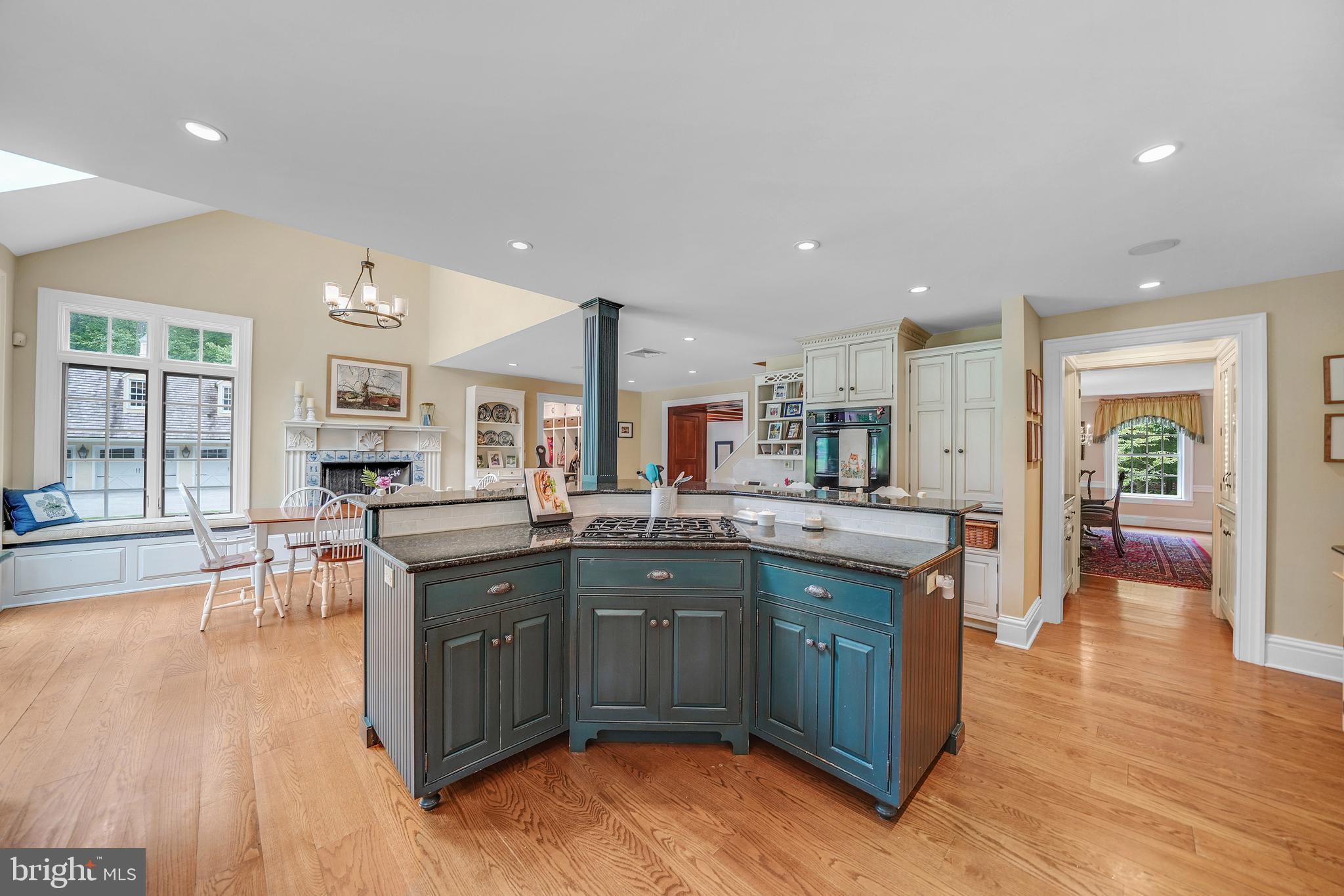 RADNOR HUNT - Residential