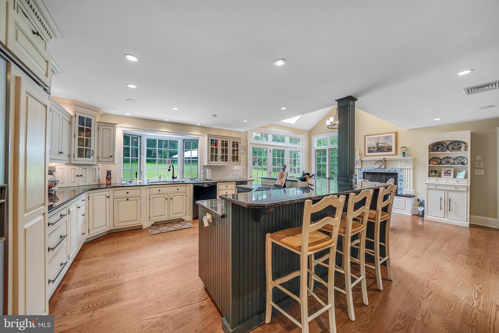 RADNOR HUNT - Residential