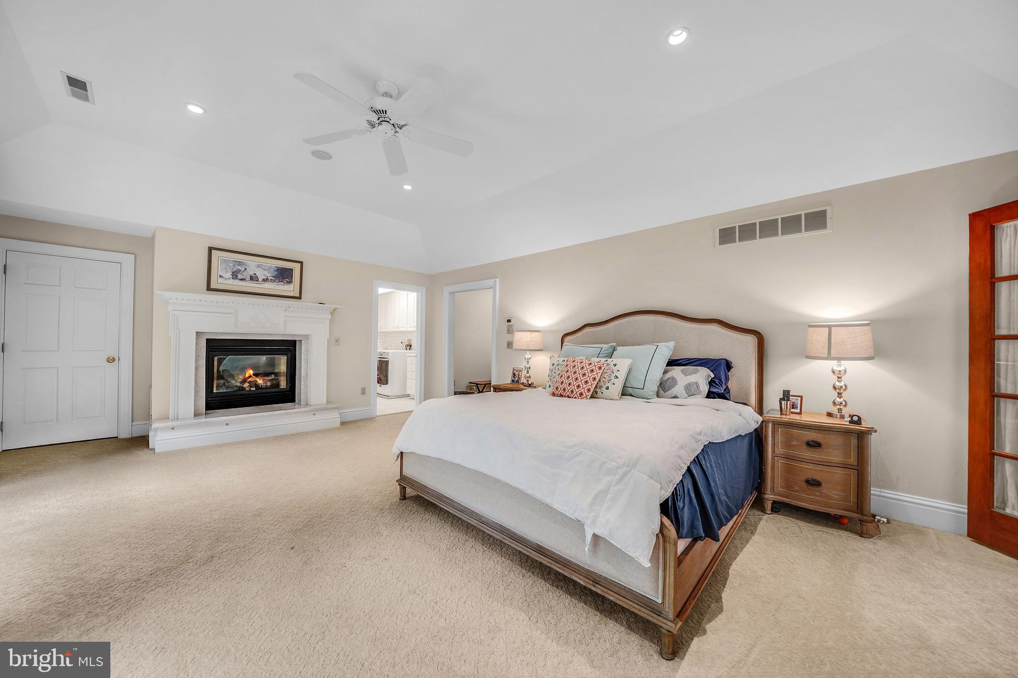 RADNOR HUNT - Residential