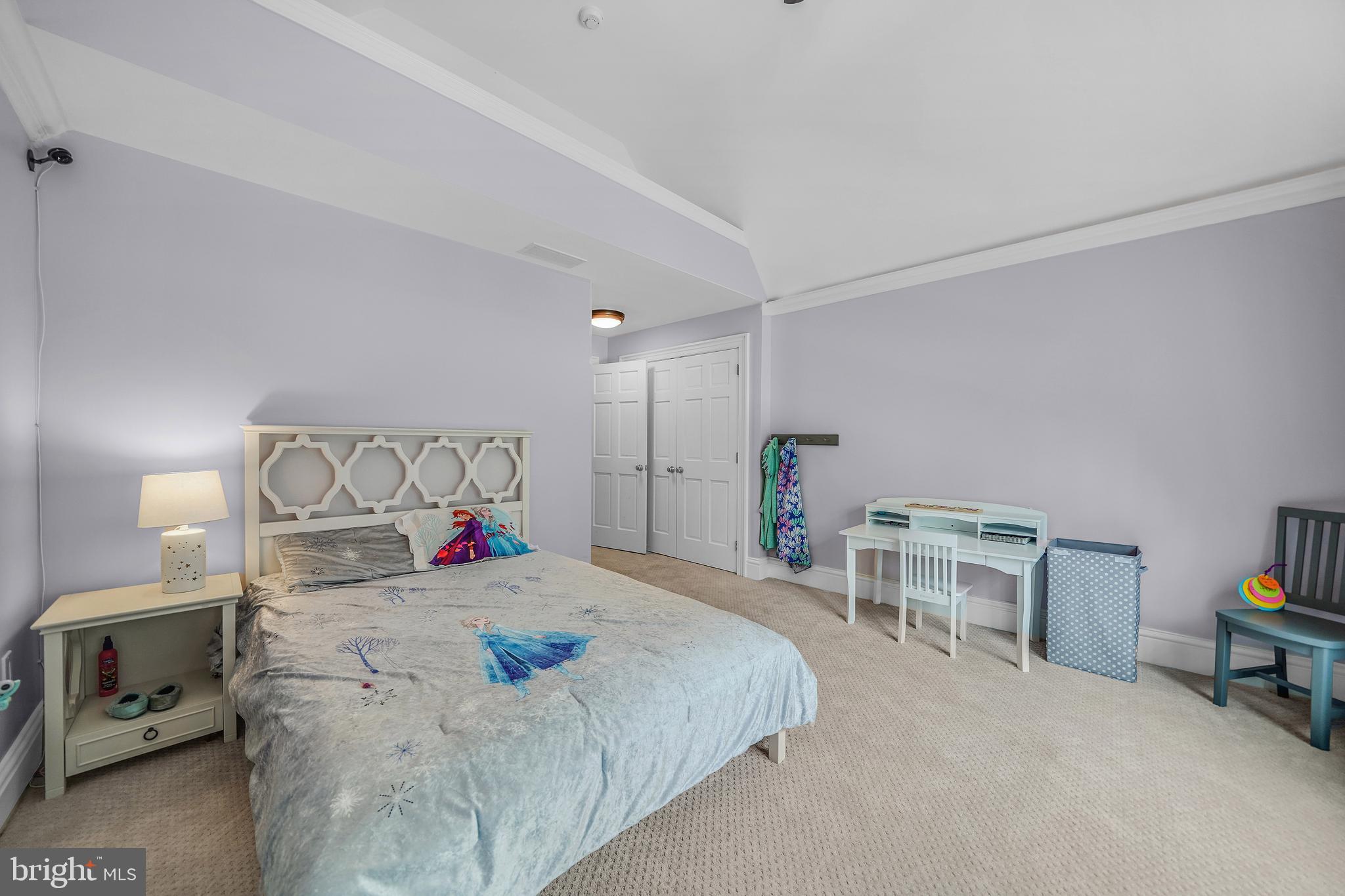 RADNOR HUNT - Residential