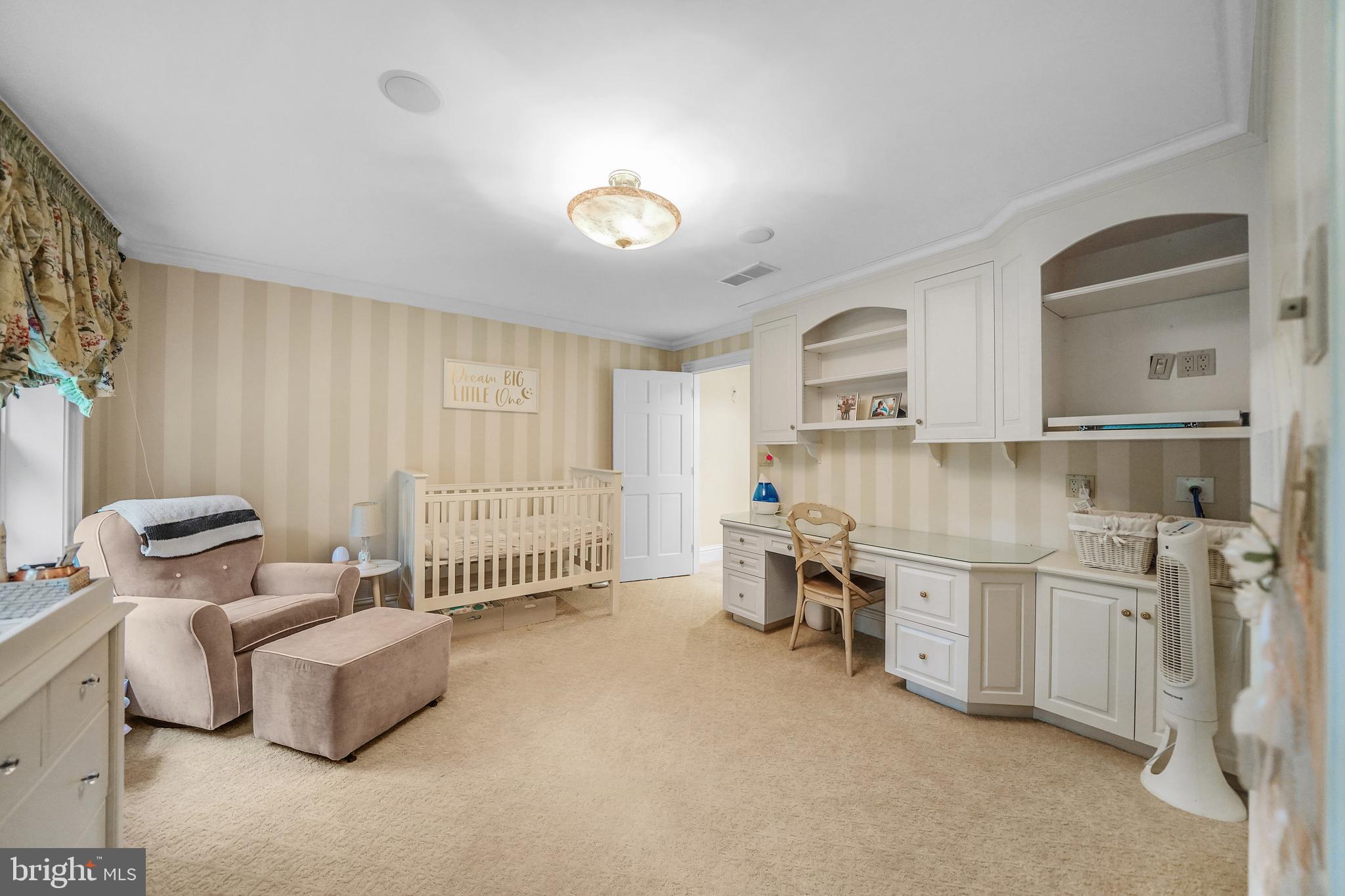 RADNOR HUNT - Residential