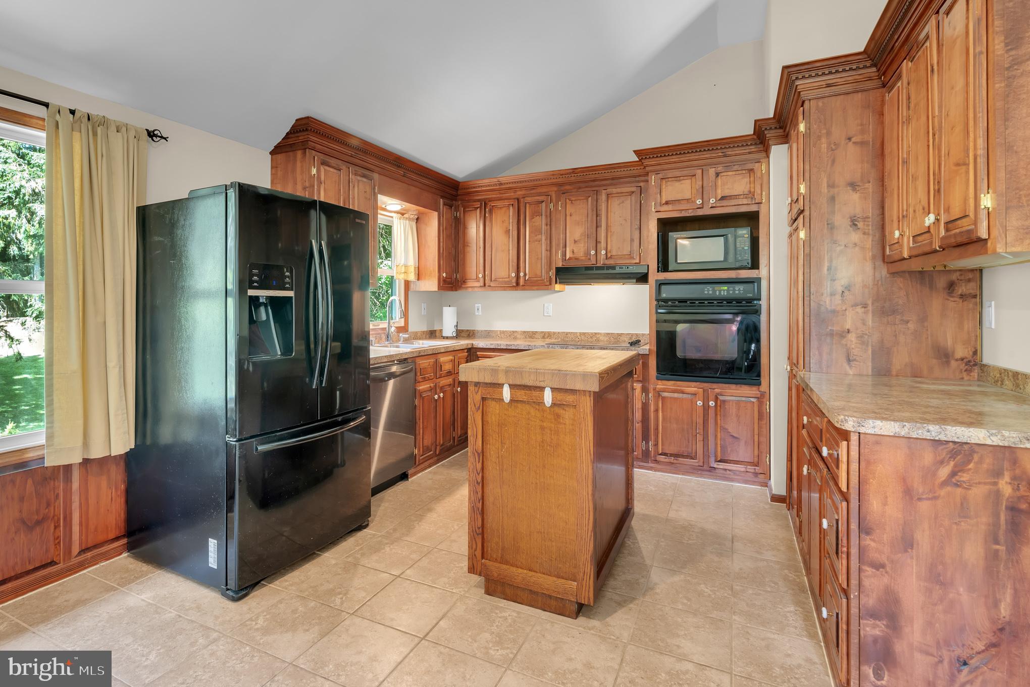 BREEZEWOOD-MORELOCK - Residential