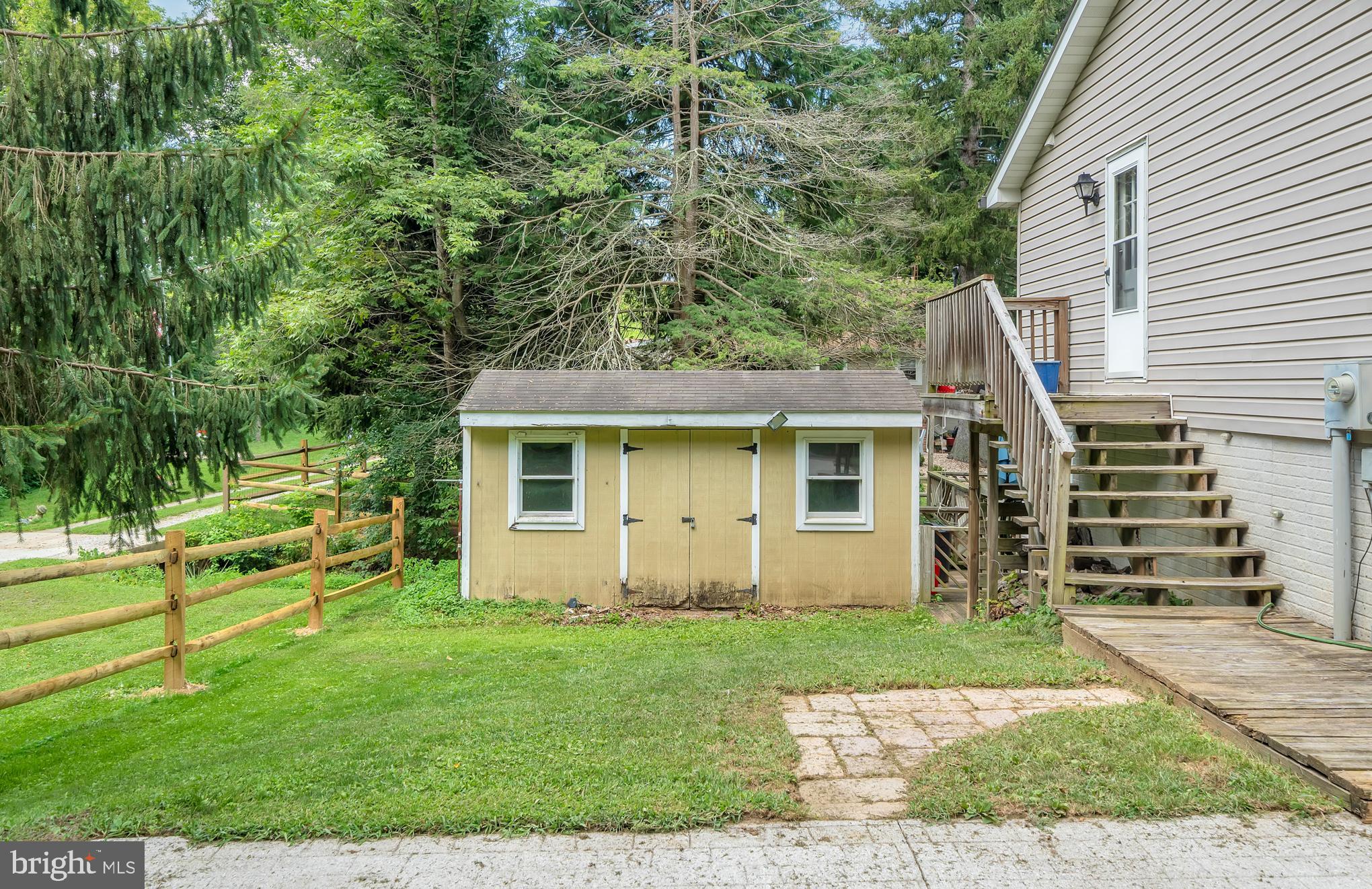 BREEZEWOOD-MORELOCK - Residential