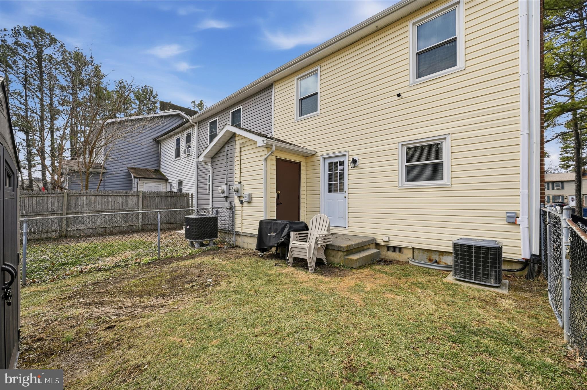 FREDERICKTOWNE TOWNHOUSE - Residential
