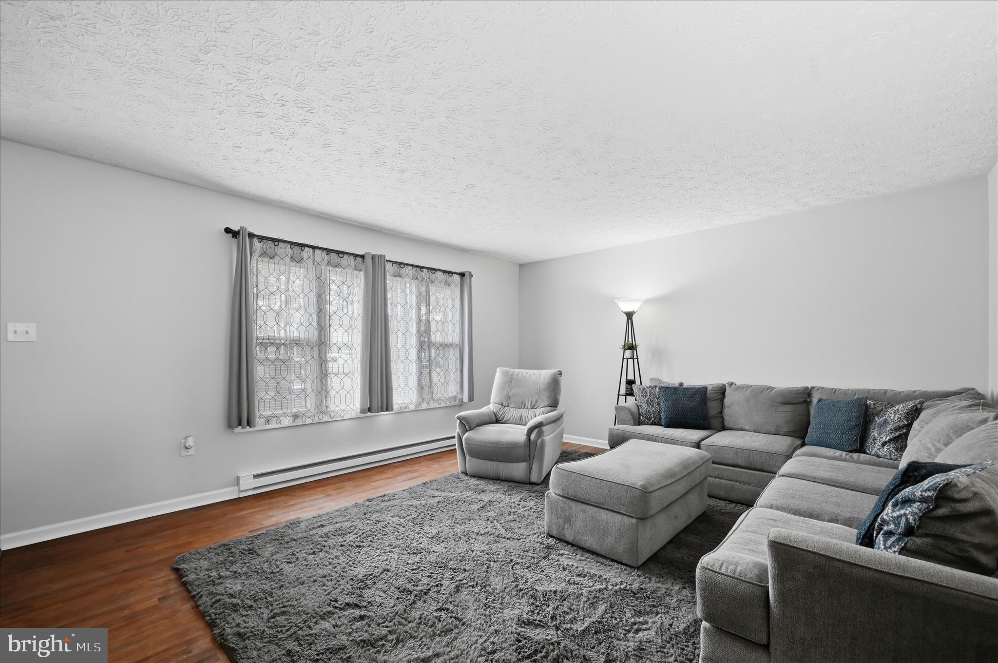 FREDERICKTOWNE TOWNHOUSE - Residential