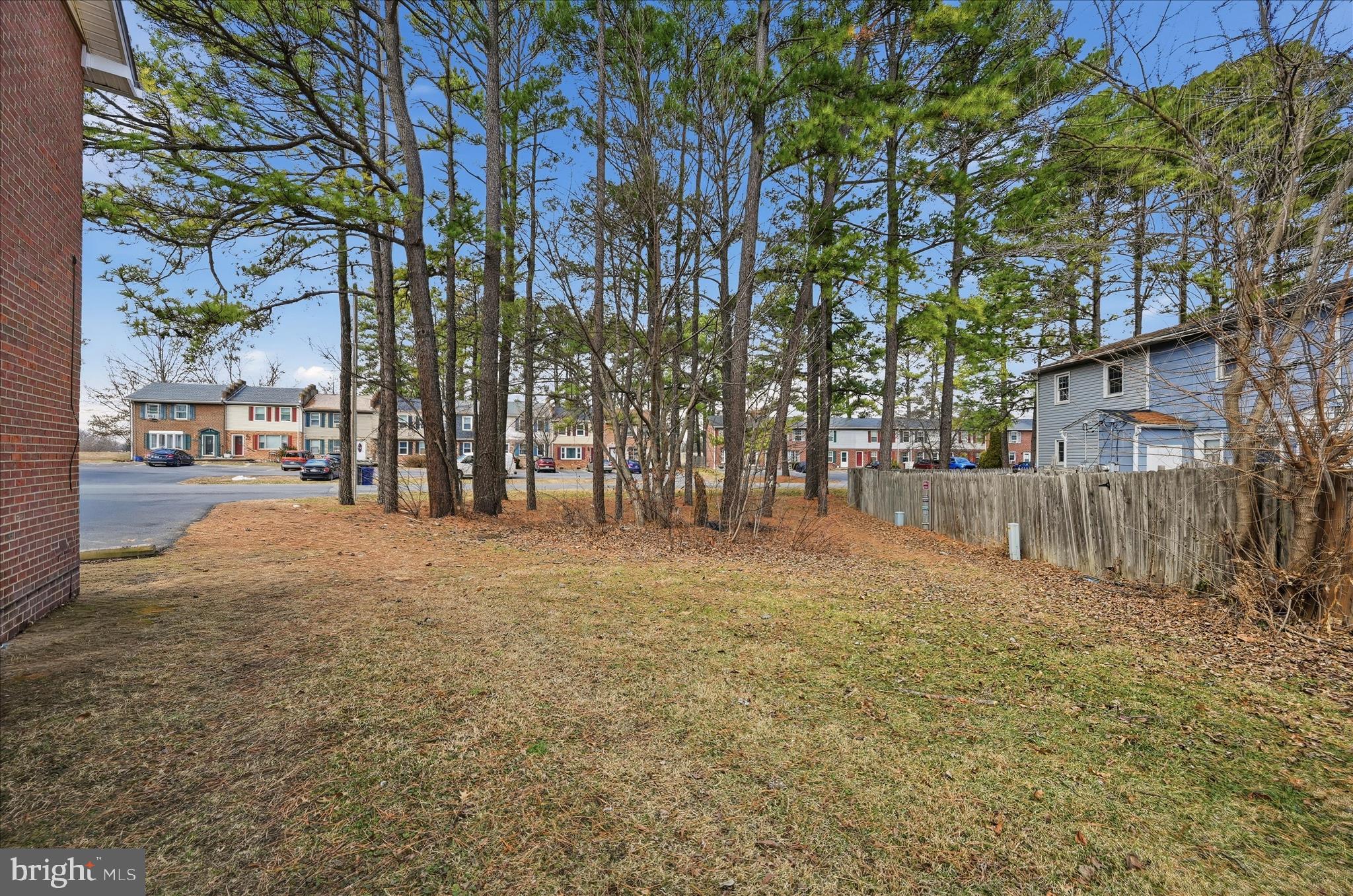 FREDERICKTOWNE TOWNHOUSE - Residential