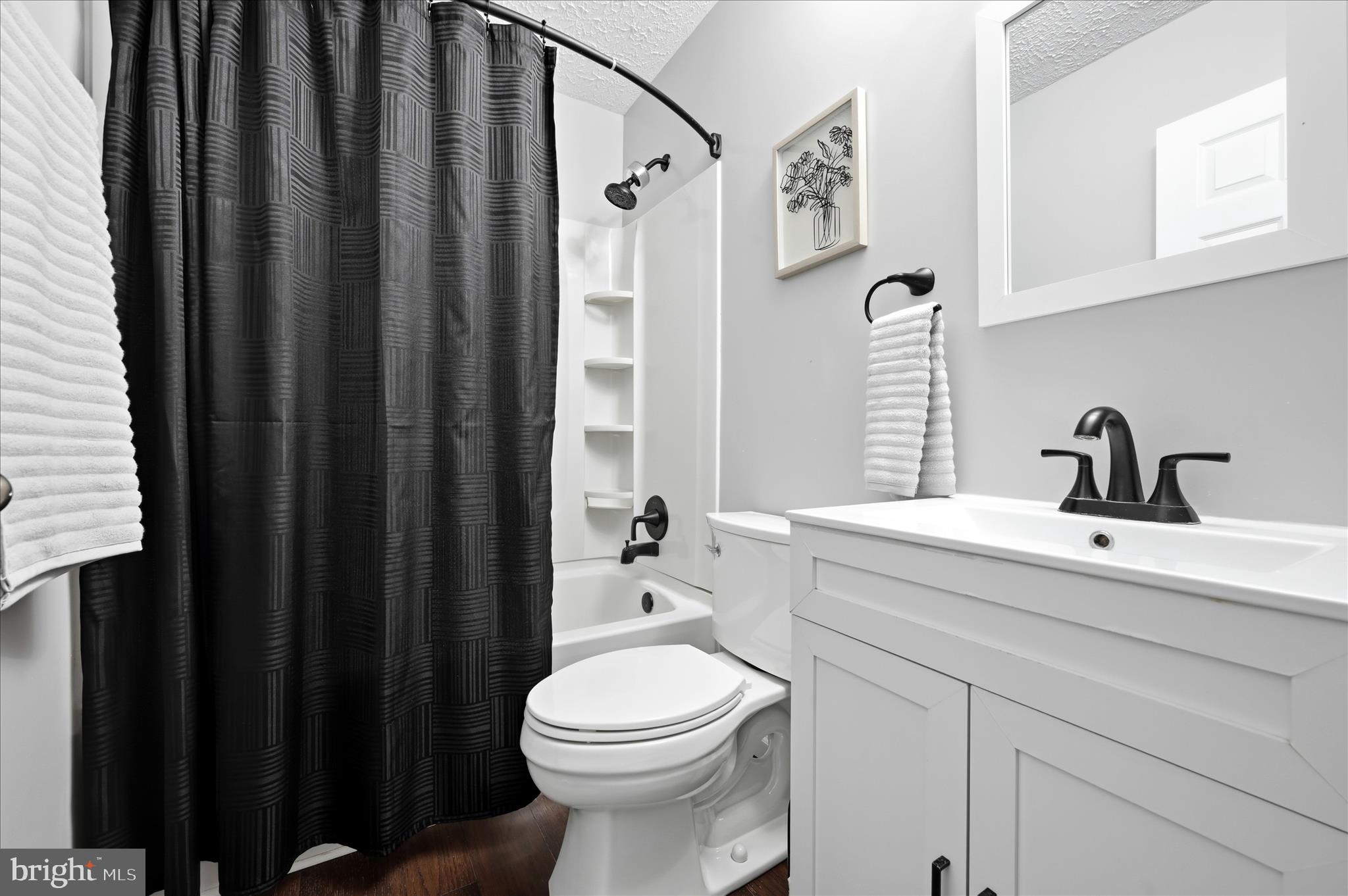 FREDERICKTOWNE TOWNHOUSE - Residential