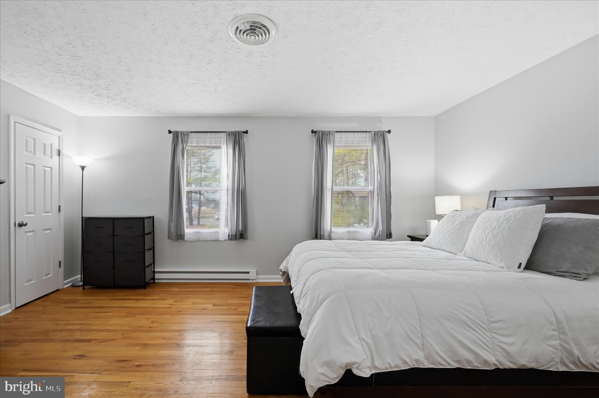 FREDERICKTOWNE TOWNHOUSE - Residential