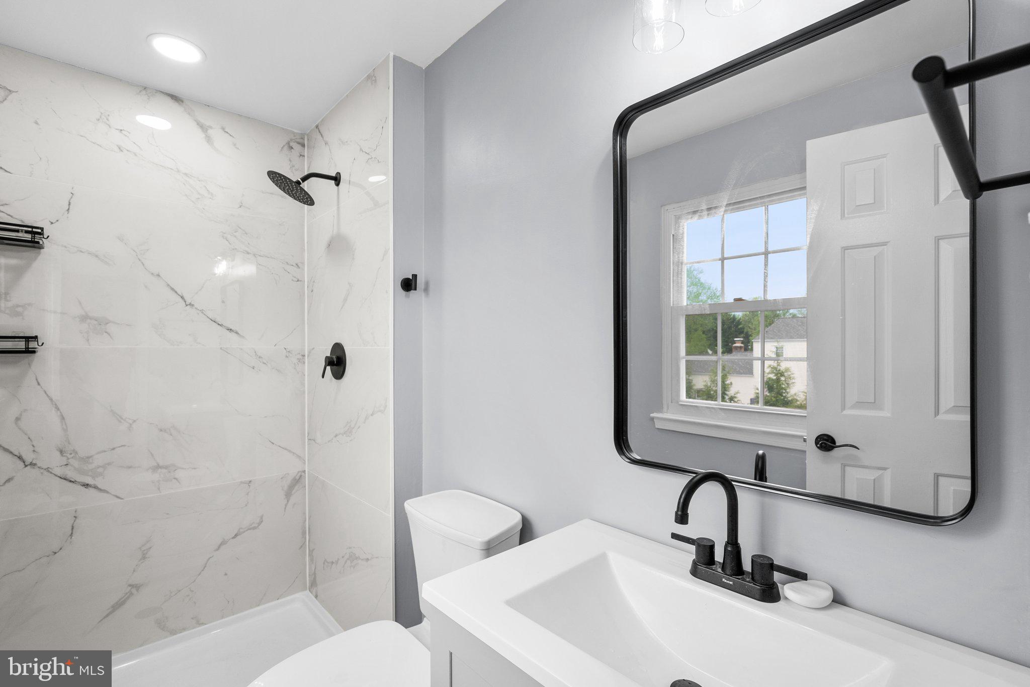 NORTHVIEW AT LAKE VILLAGE - Residential