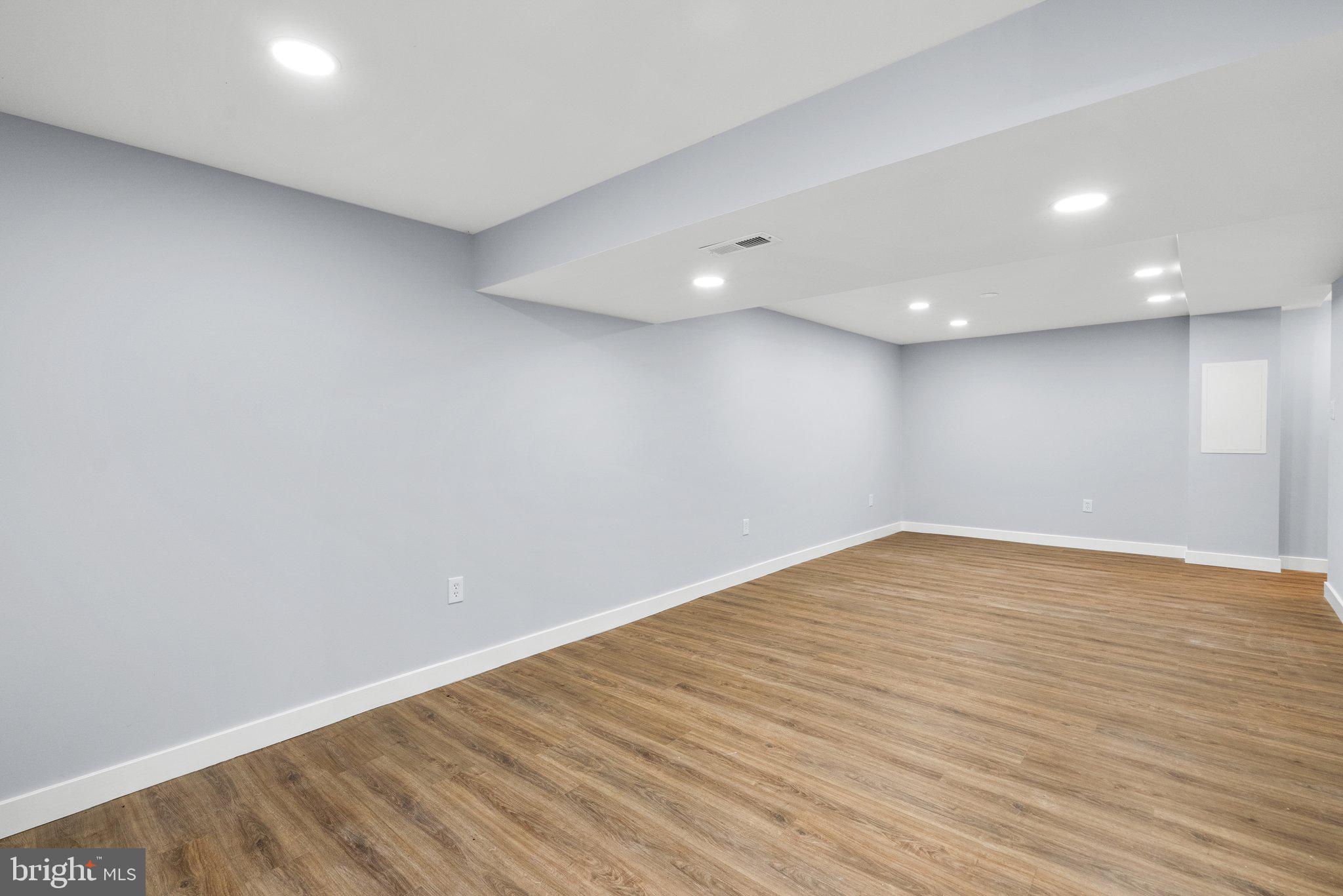 NORTHVIEW AT LAKE VILLAGE - Residential