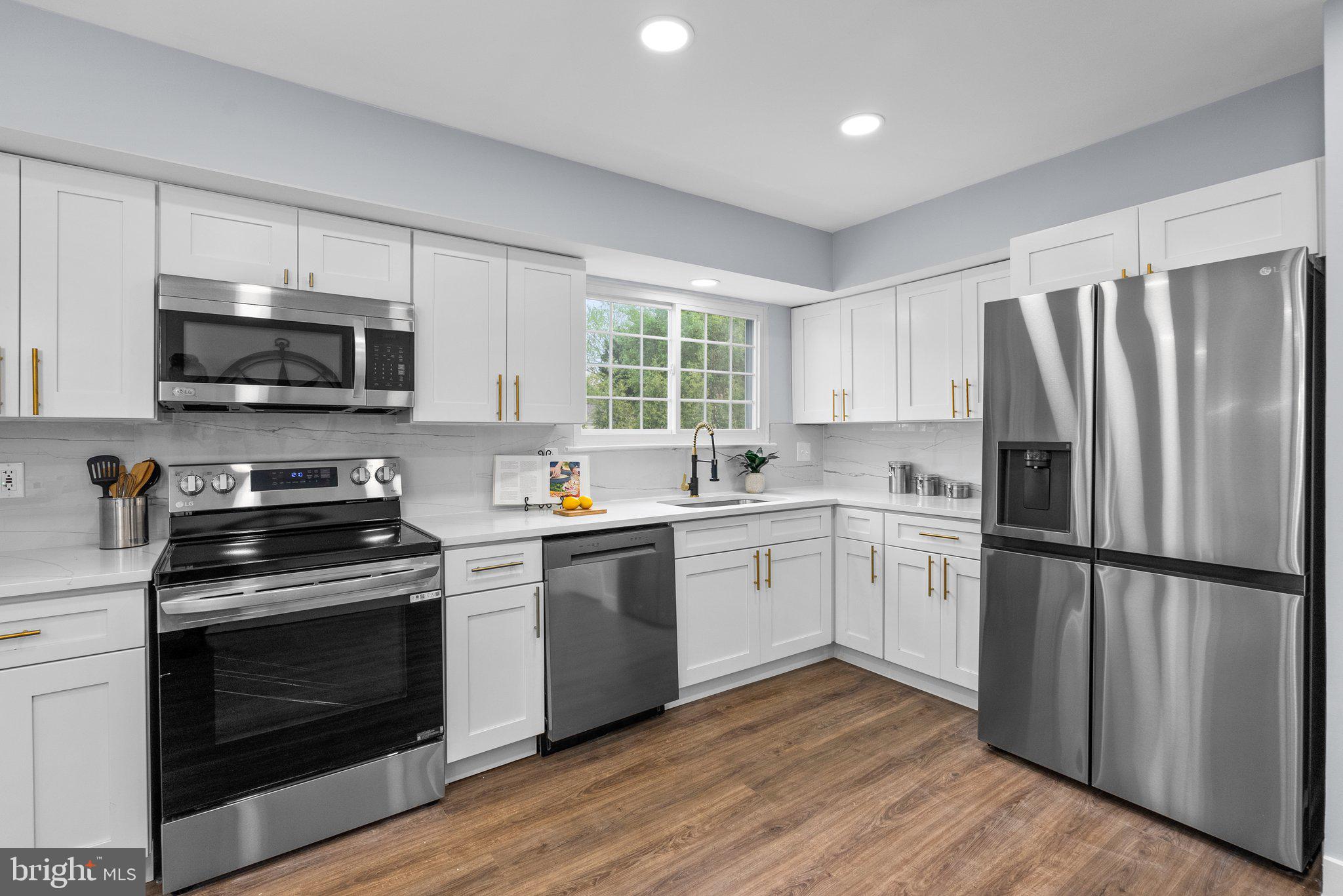 NORTHVIEW AT LAKE VILLAGE - Residential