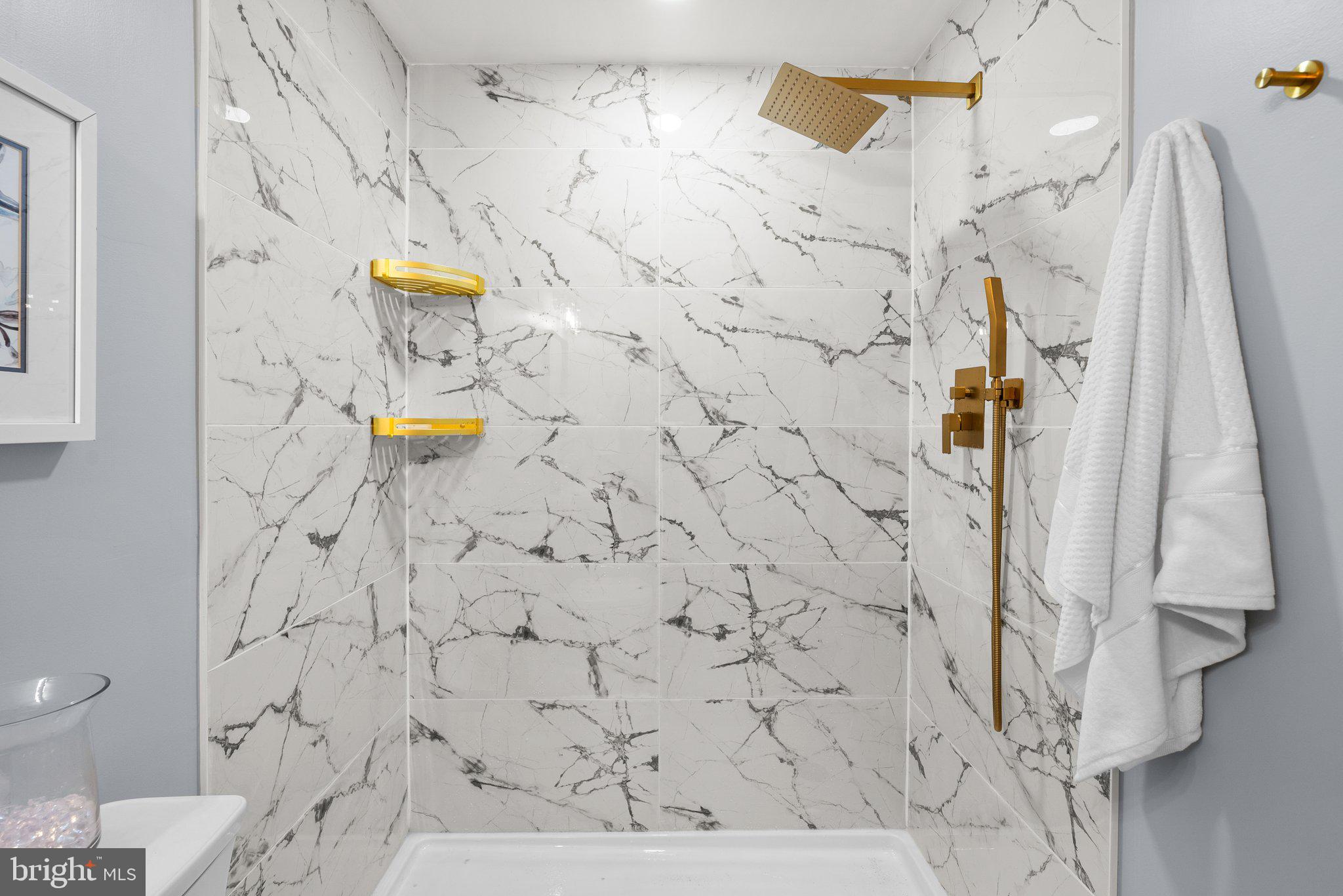 NORTHVIEW AT LAKE VILLAGE - Residential