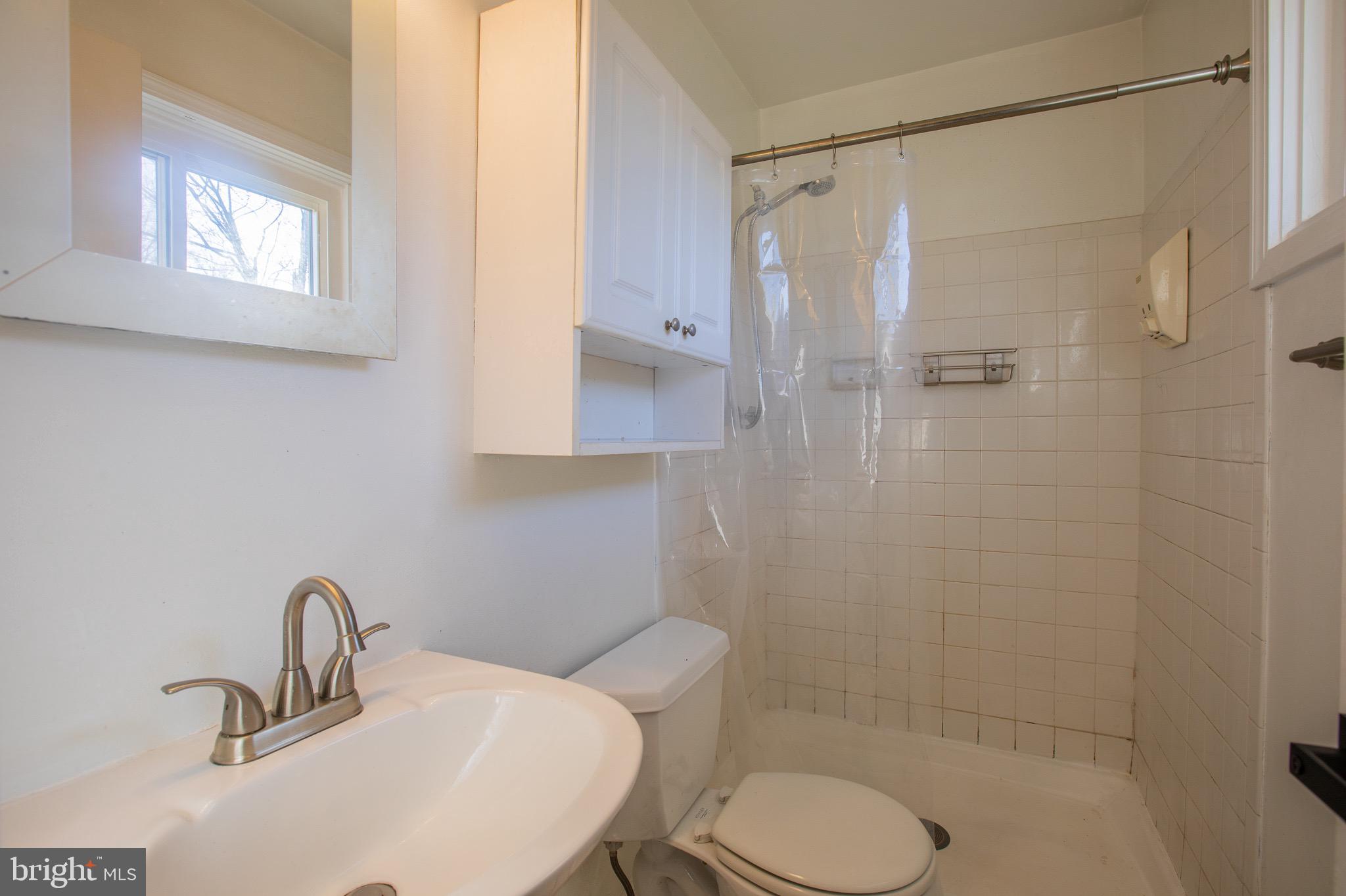 GAITHERSBURG - Residential Lease