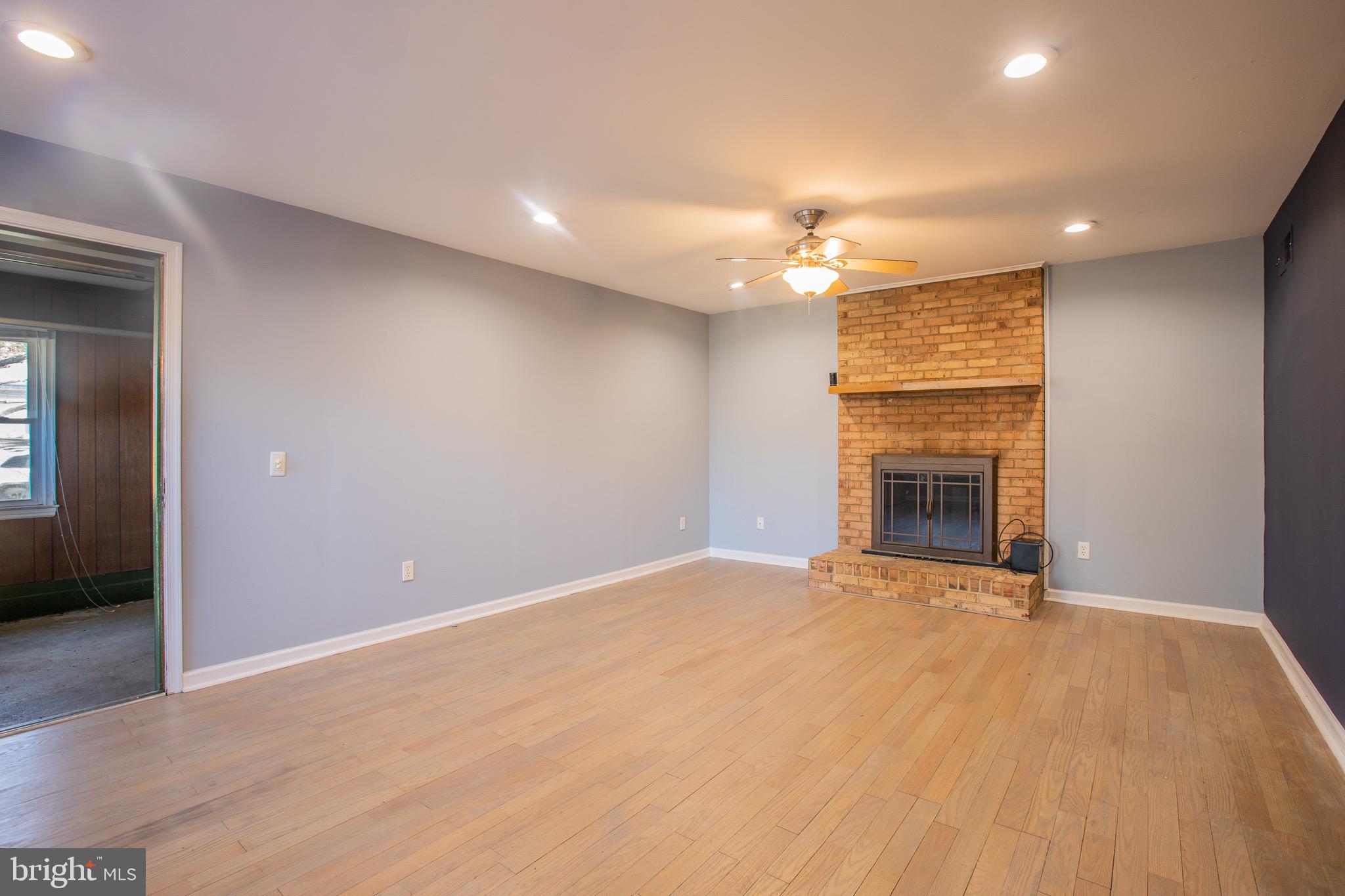 GAITHERSBURG - Residential Lease