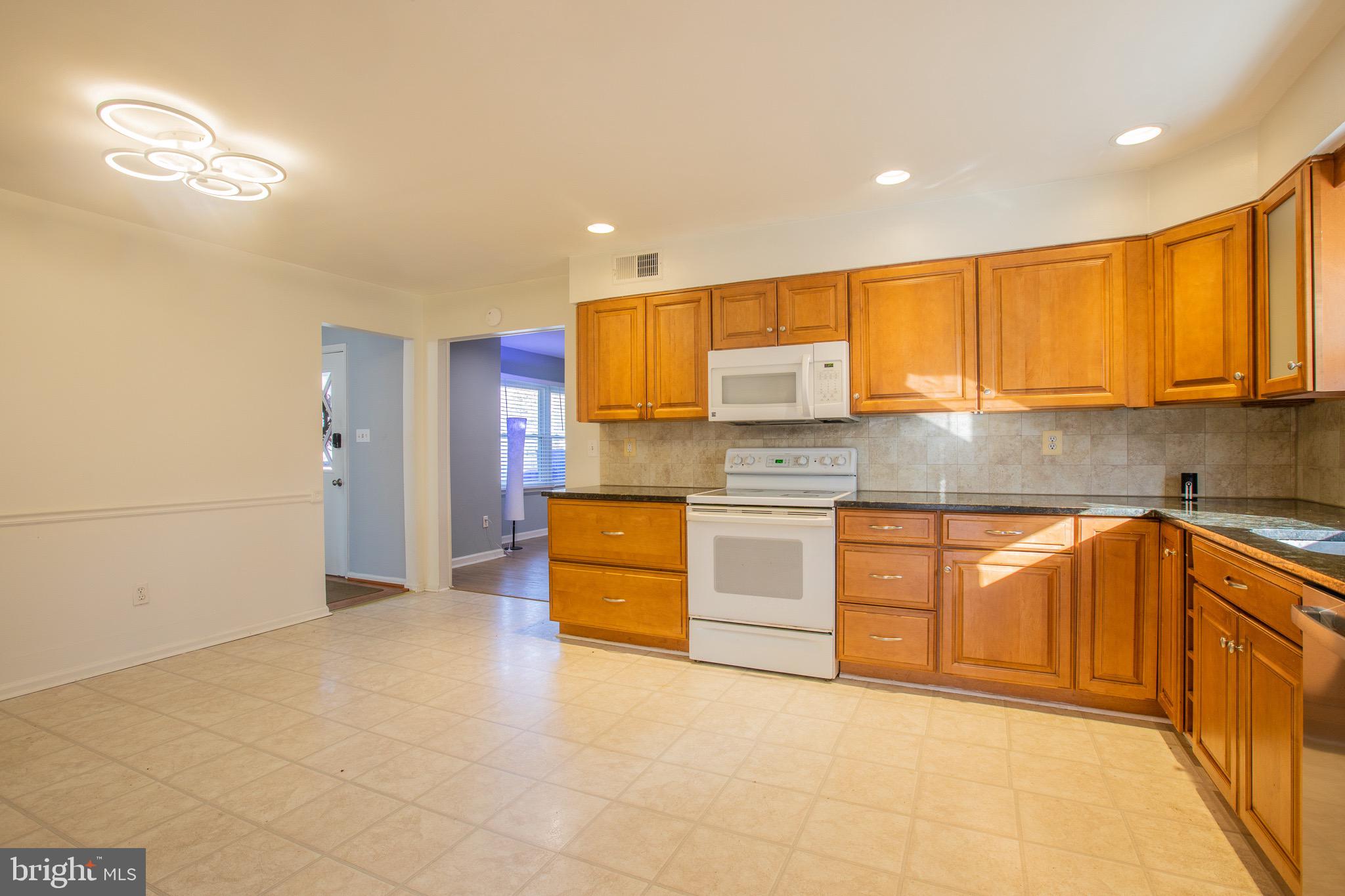 GAITHERSBURG - Residential Lease